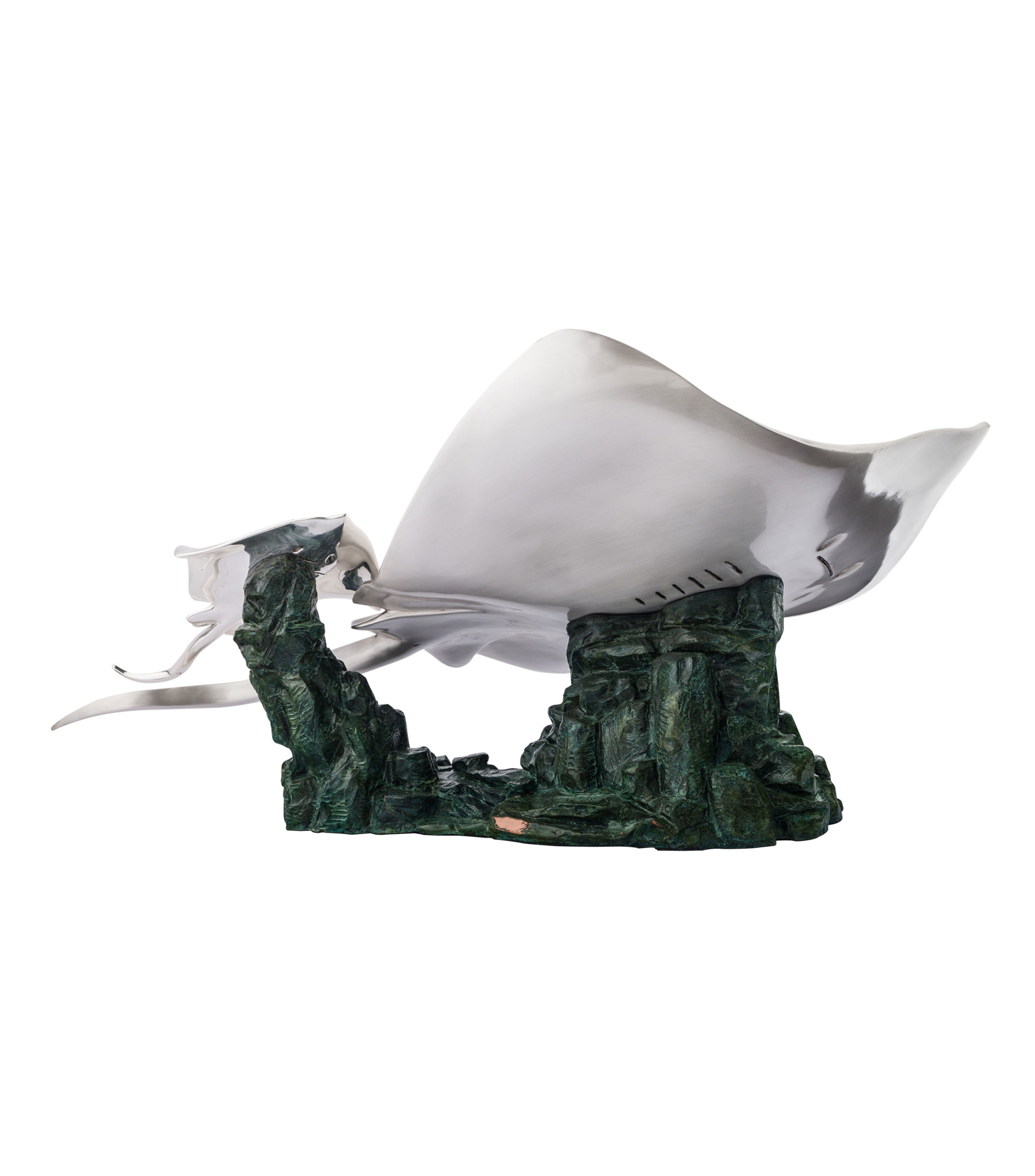 Escultura de Mantarrayas, Madre y Cria en Cobre con Bano de Plata