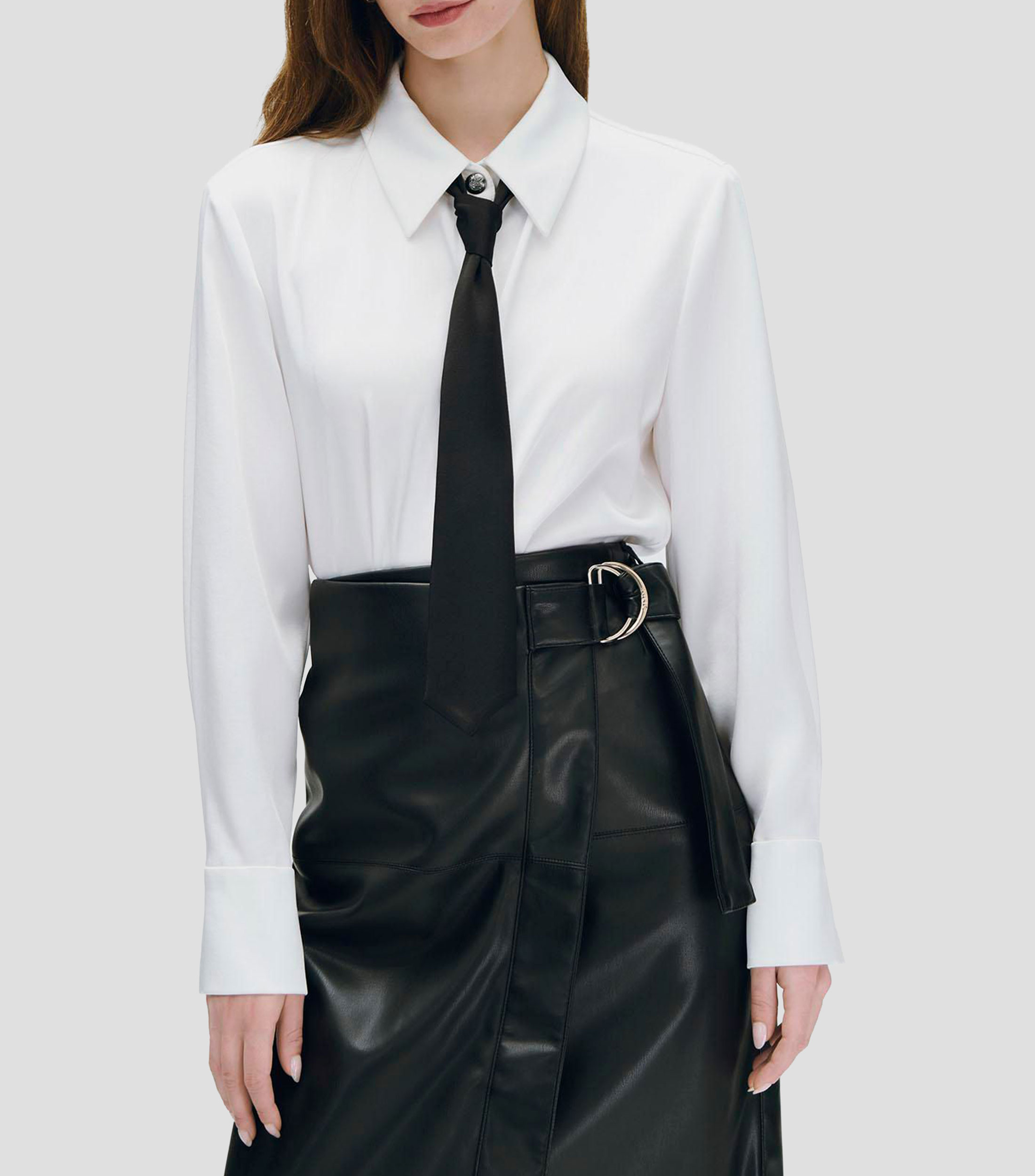 Blusa Camisera Blanca de Satín Corbata en Contraste Mujer