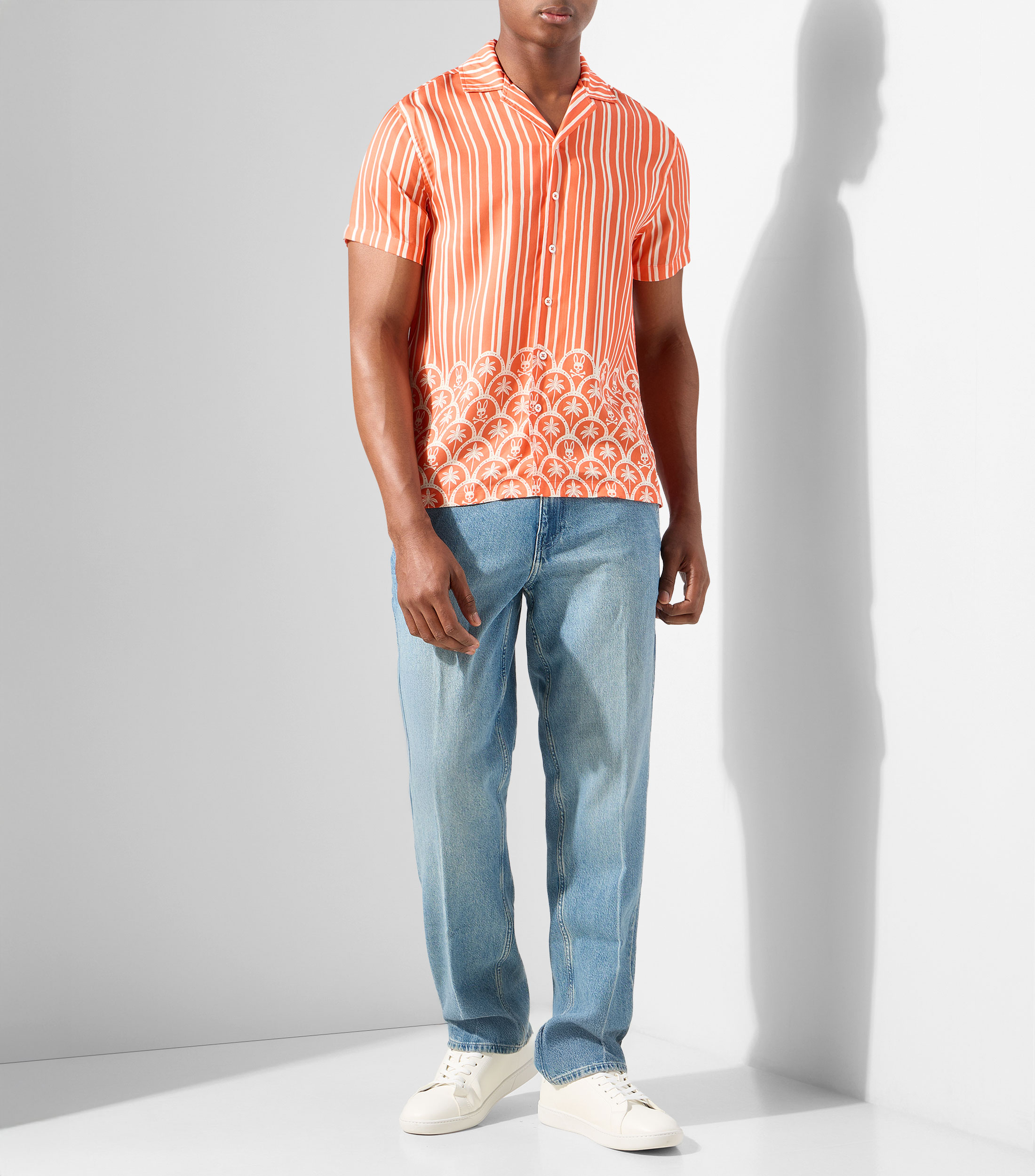 Camisa con estampado manga corta Hombre