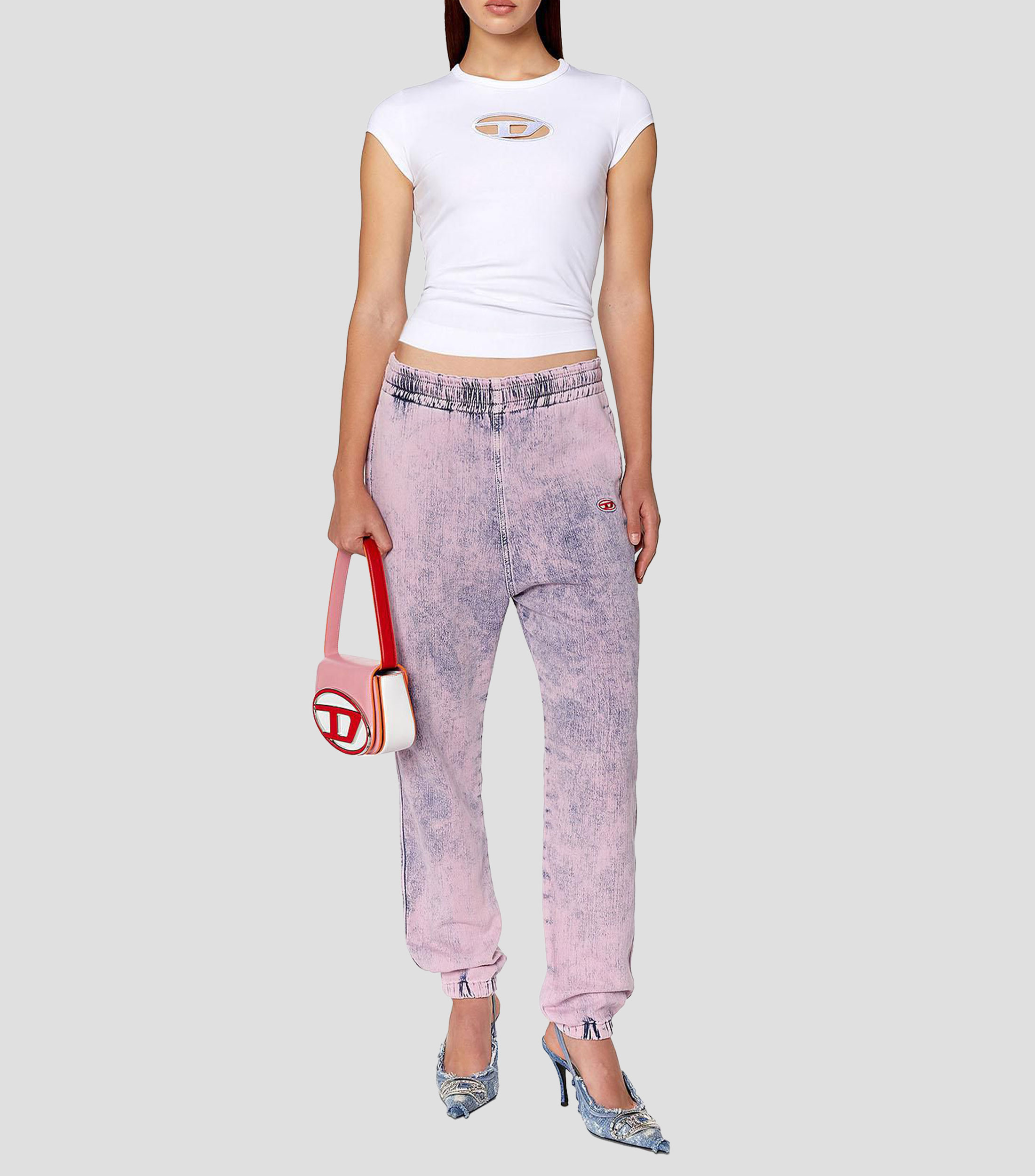 Playera cuello redondo manga corta con logo Mujer
