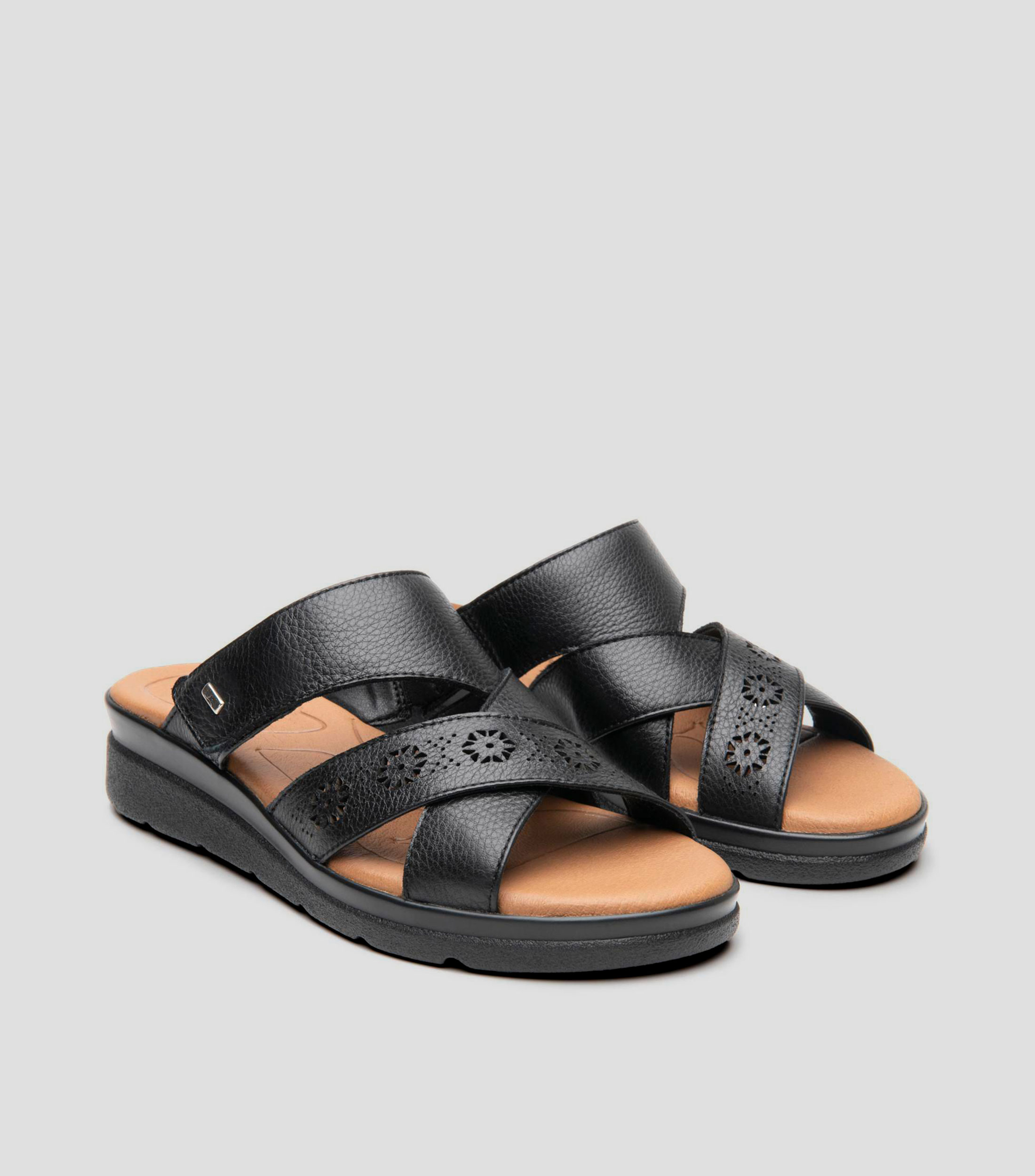 Sandalias con tacón bajo de cuña Dariana Mujer
