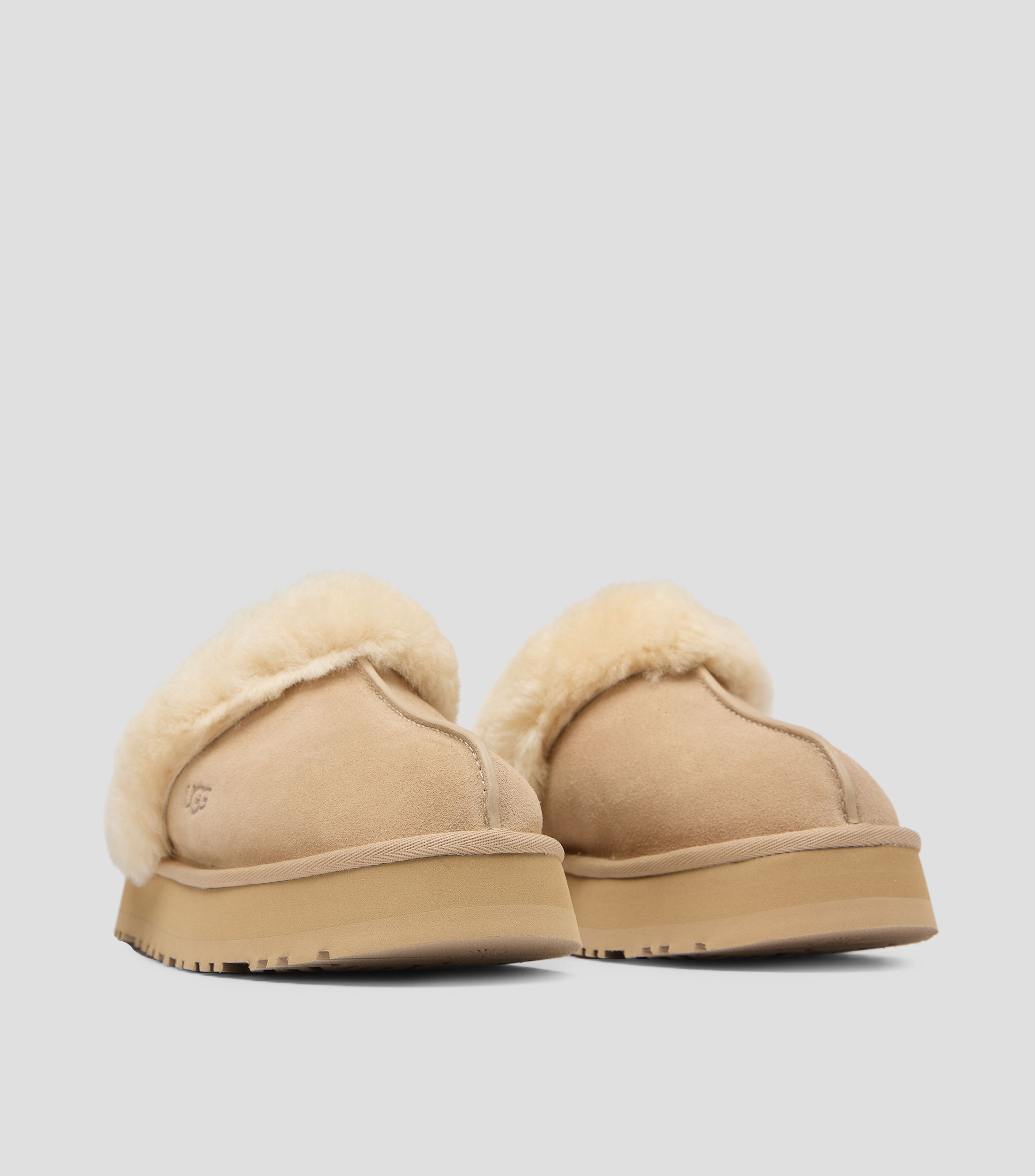 Pantuflas en piel vacuna Mujer