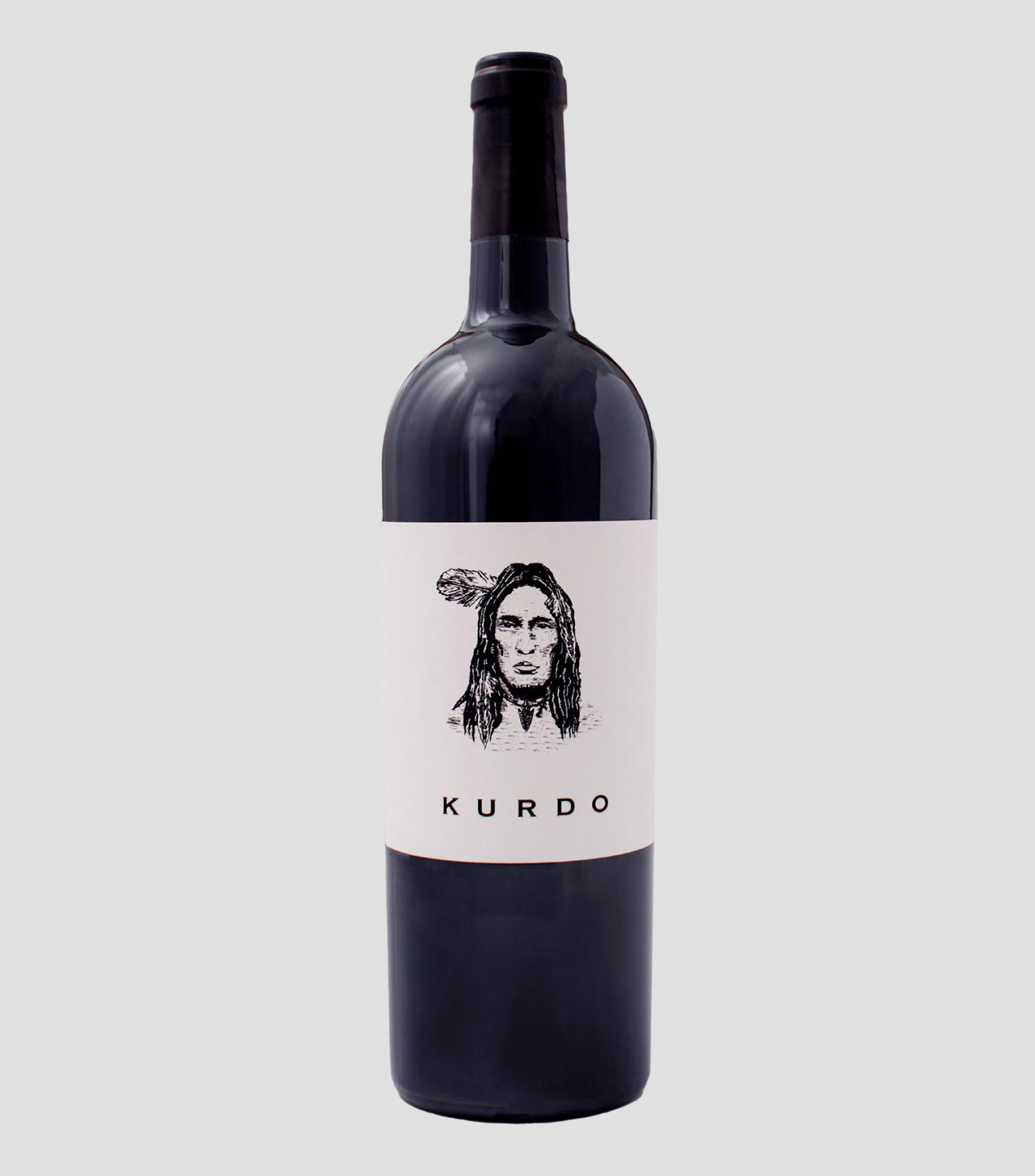 Vino tinto Cabernet Sauvignon Kurdo, México, 750 ml