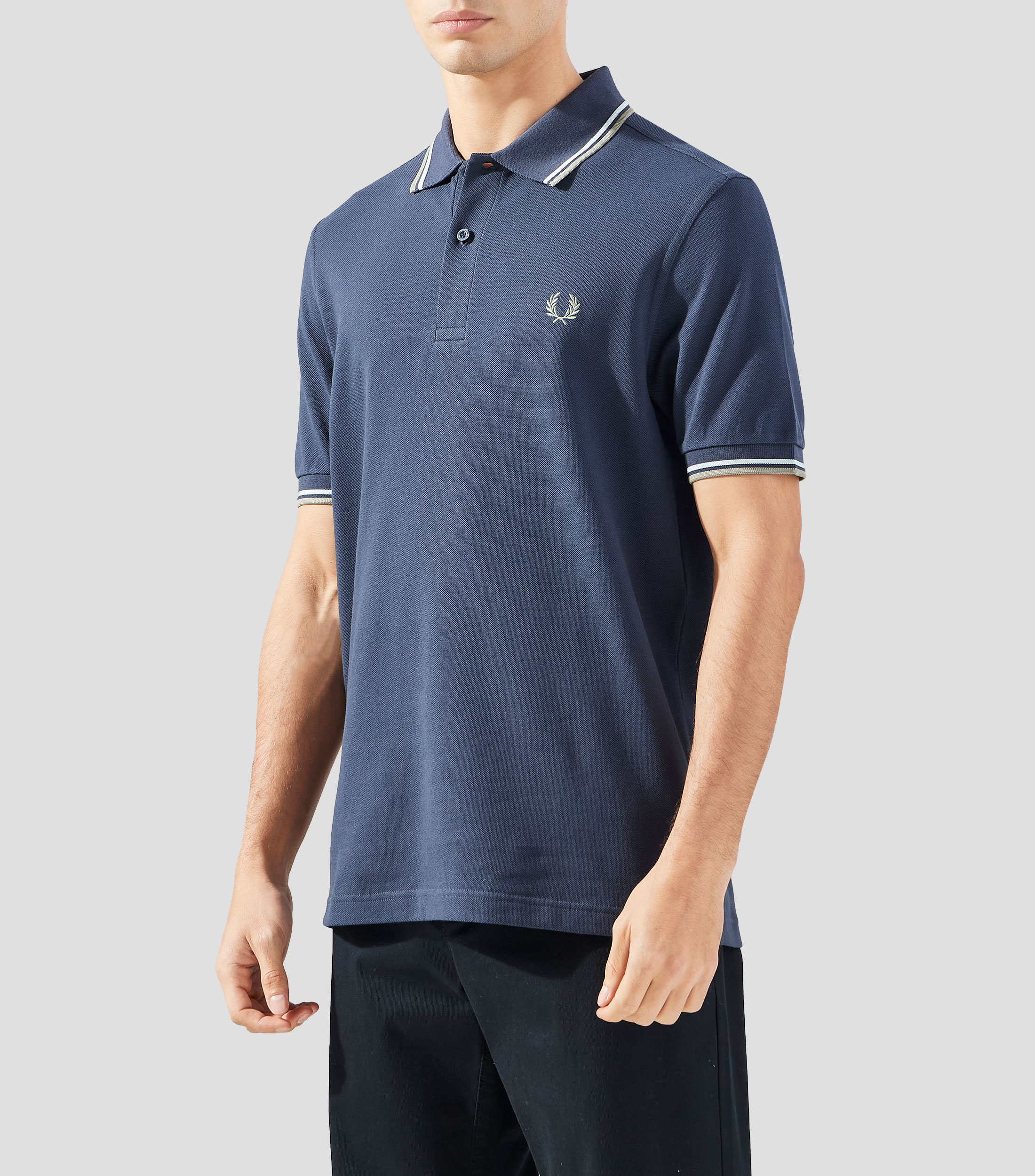 Playera tipo polo manga corta lisa Hombre