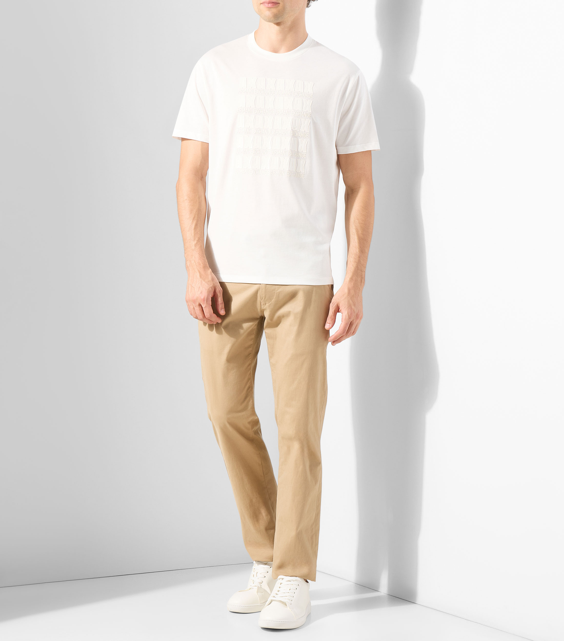 Playera cuello redondo manga corta estampada Hombre