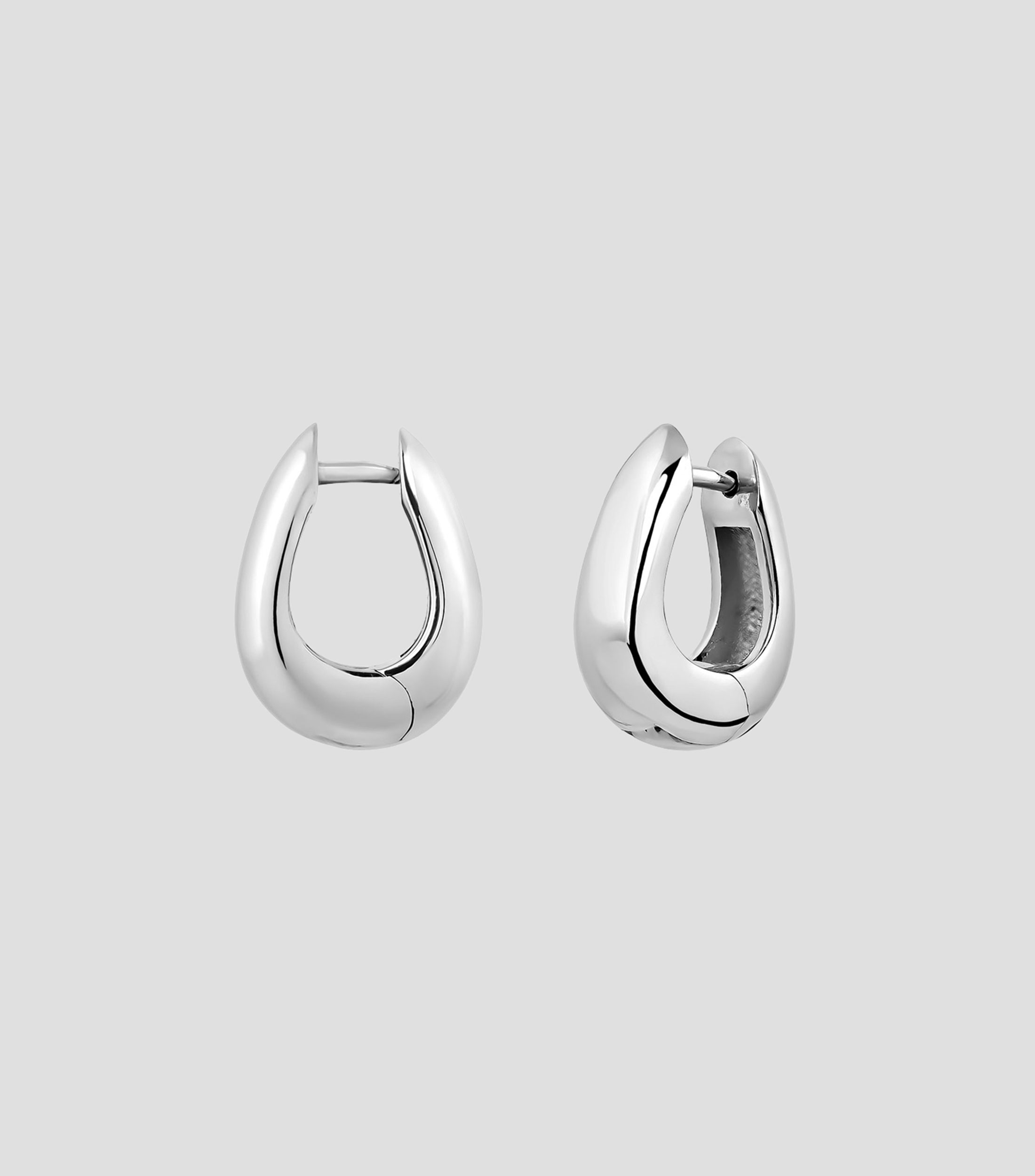 Pendientes en plata .925 de aro mediano grueso con forma ovalada Hooped Earrings Mujer