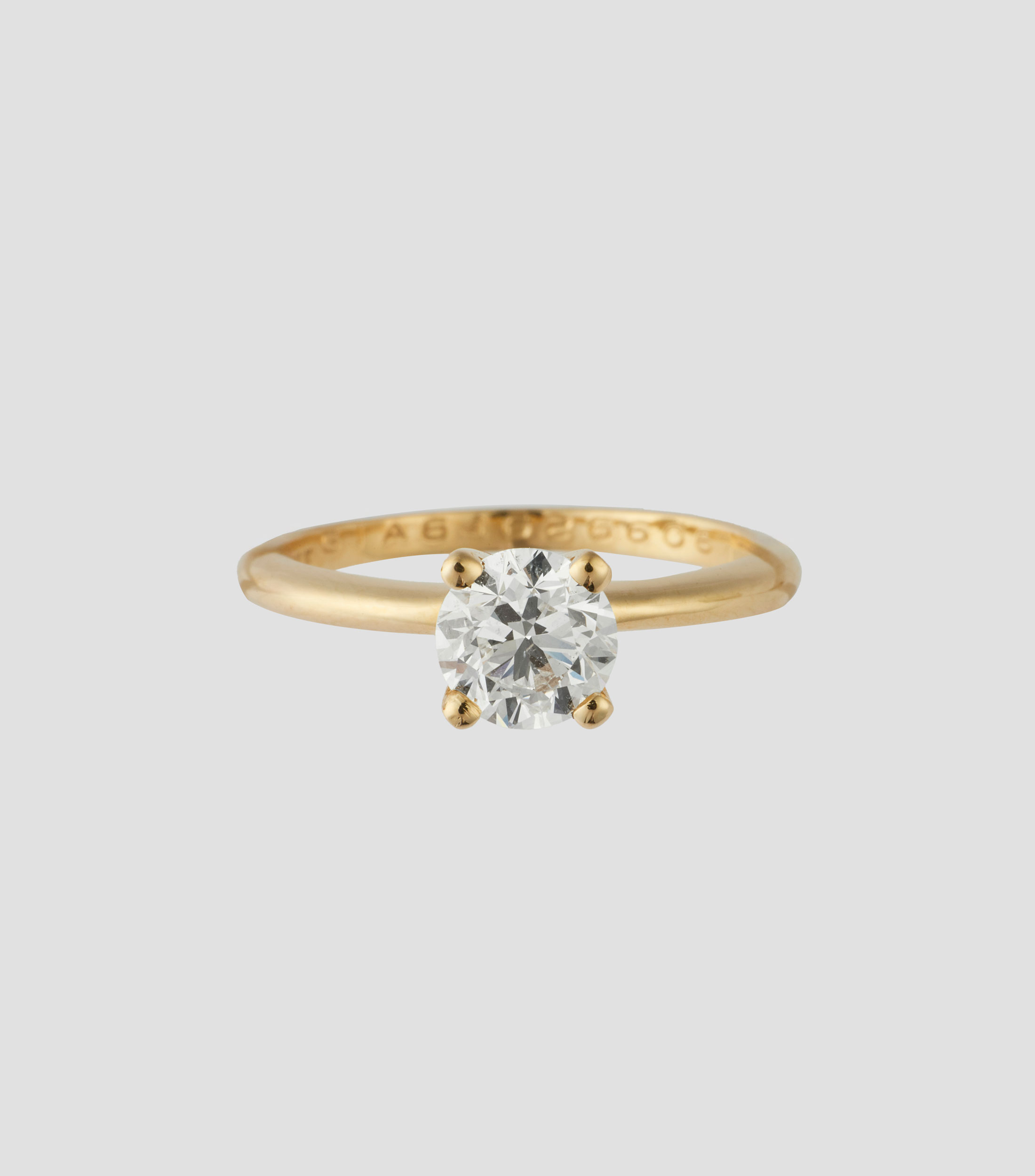 Anillo Solitario en Oro de 14 Kilates Mujer