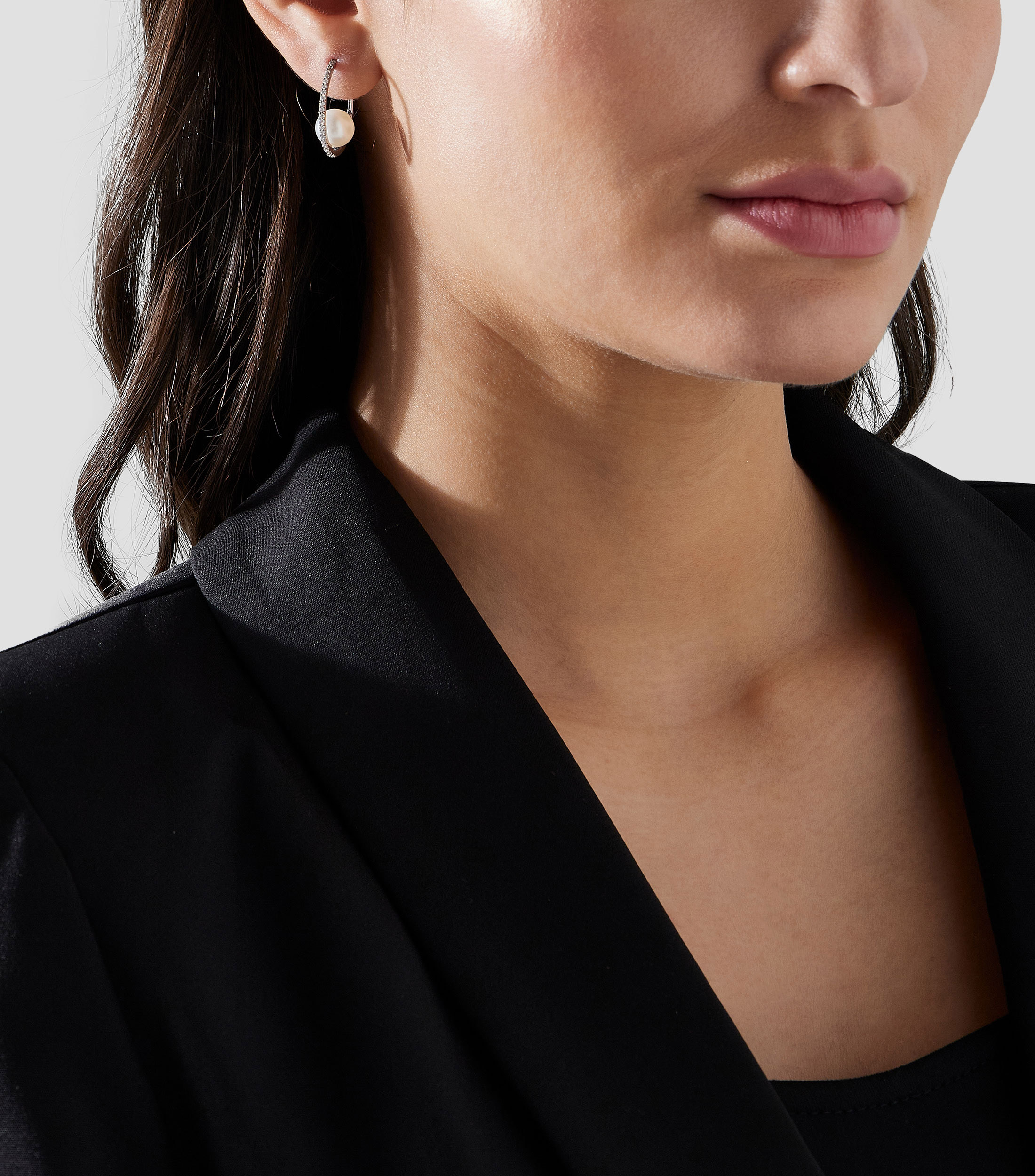 Aretes en Oro Blanco de 14 Kilates Mujer