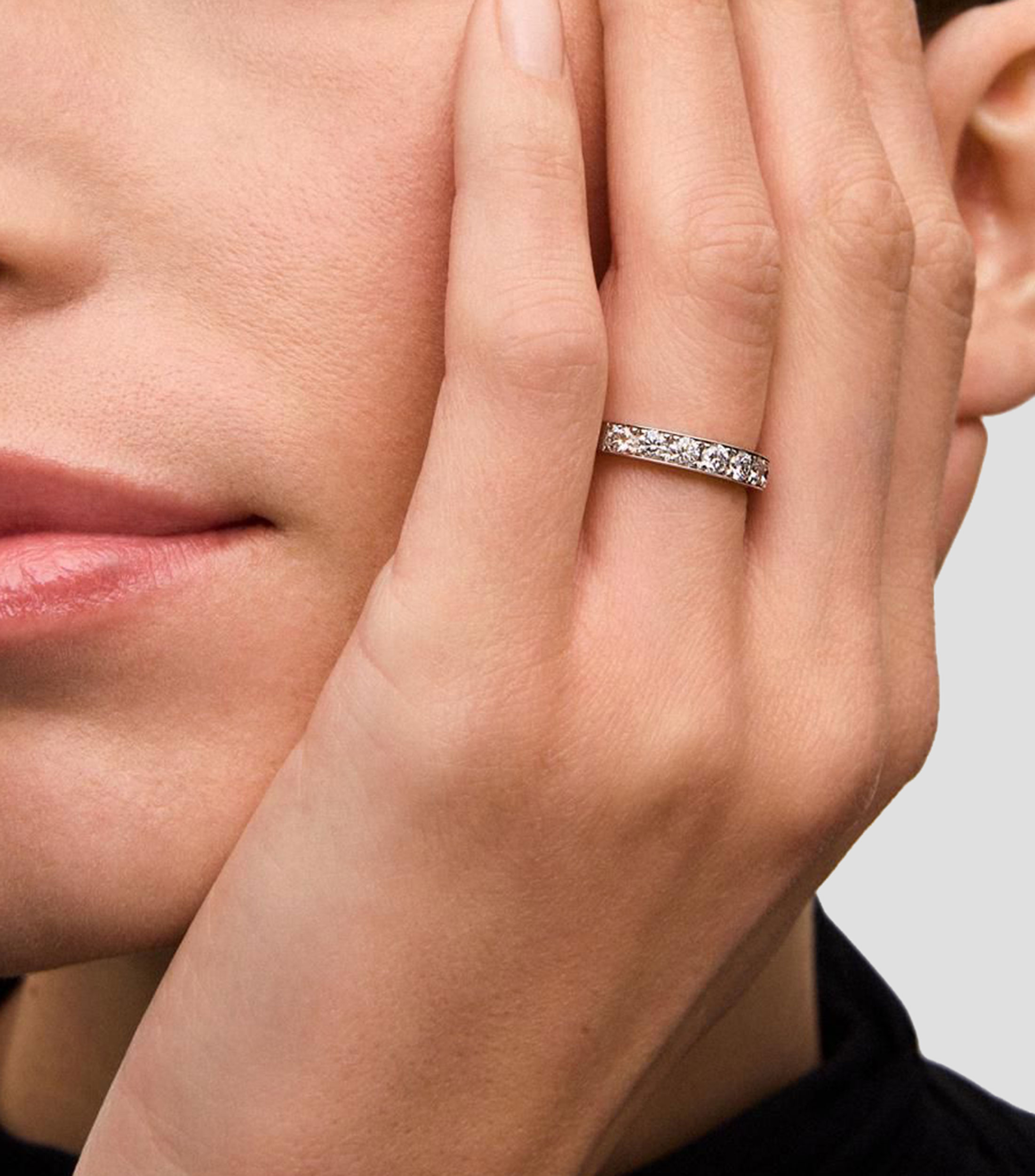 Anillo en Oro blanco de 18 Kilates Mujer