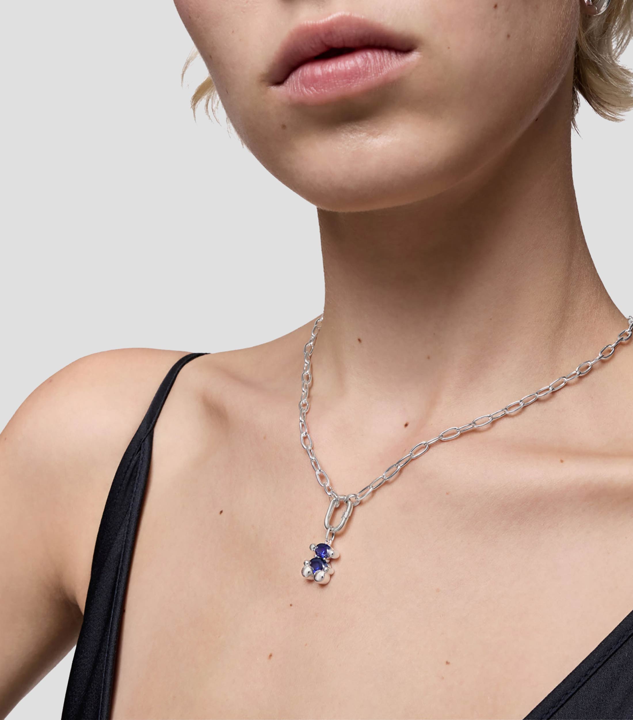 Dije en Plata Color Bear con zafiro azul Mujer