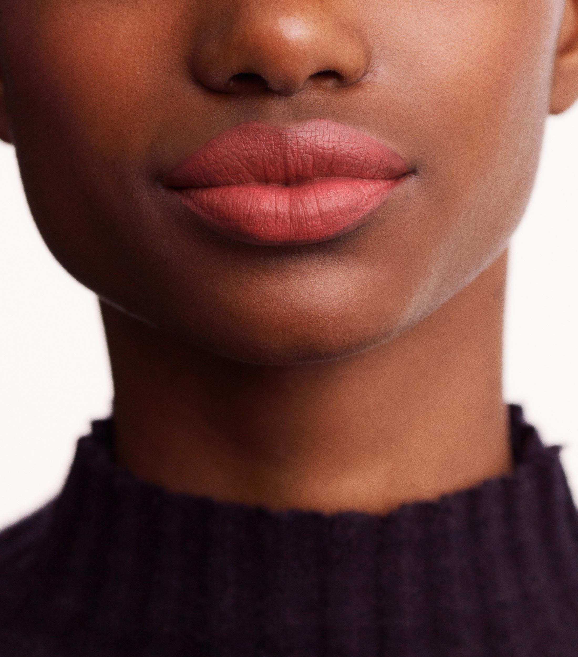 Labial satinado Rouge Hermès Rose Épicé, 3.5 gr