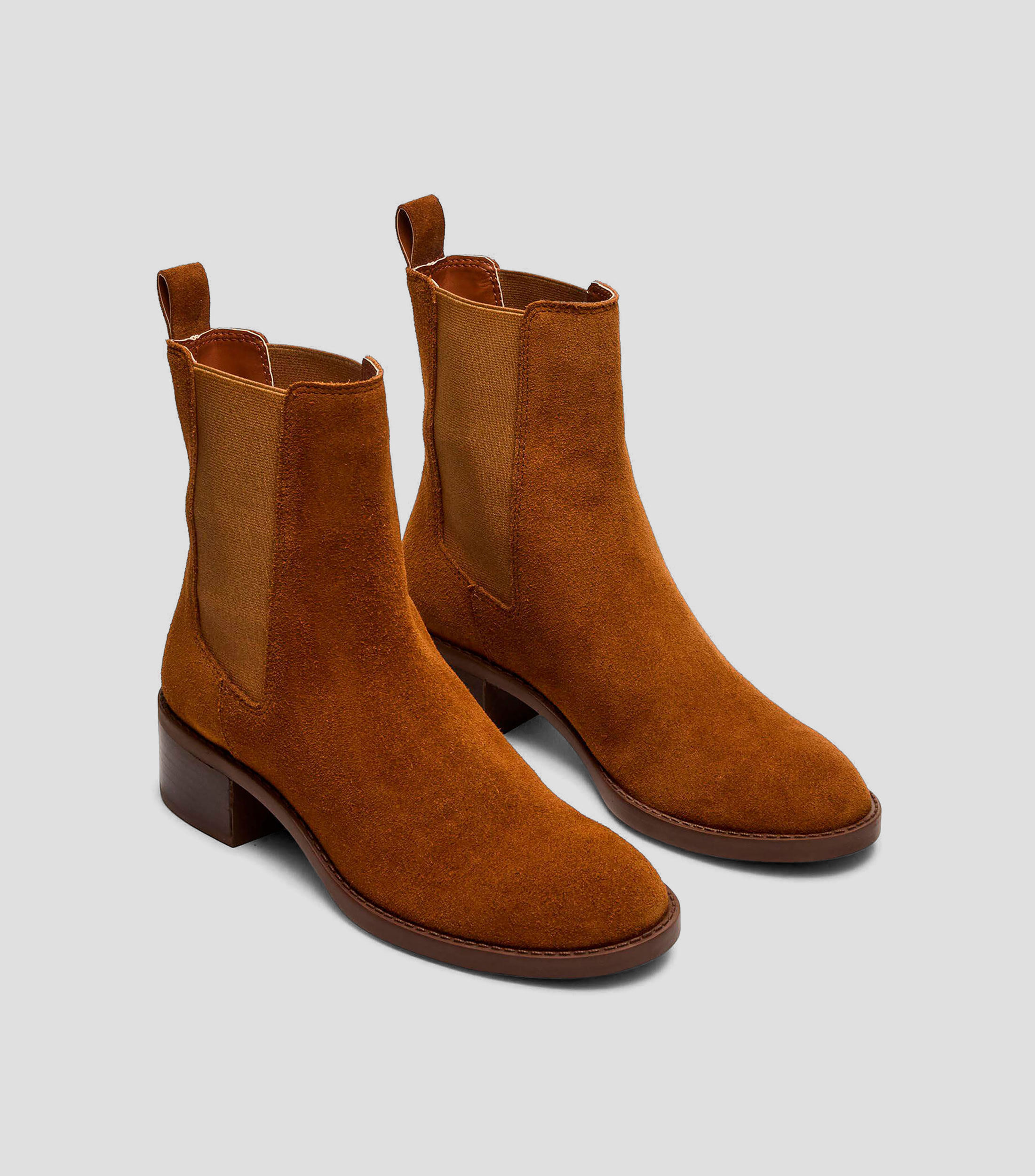 Botines con tacón bajo cuadrado Mujer