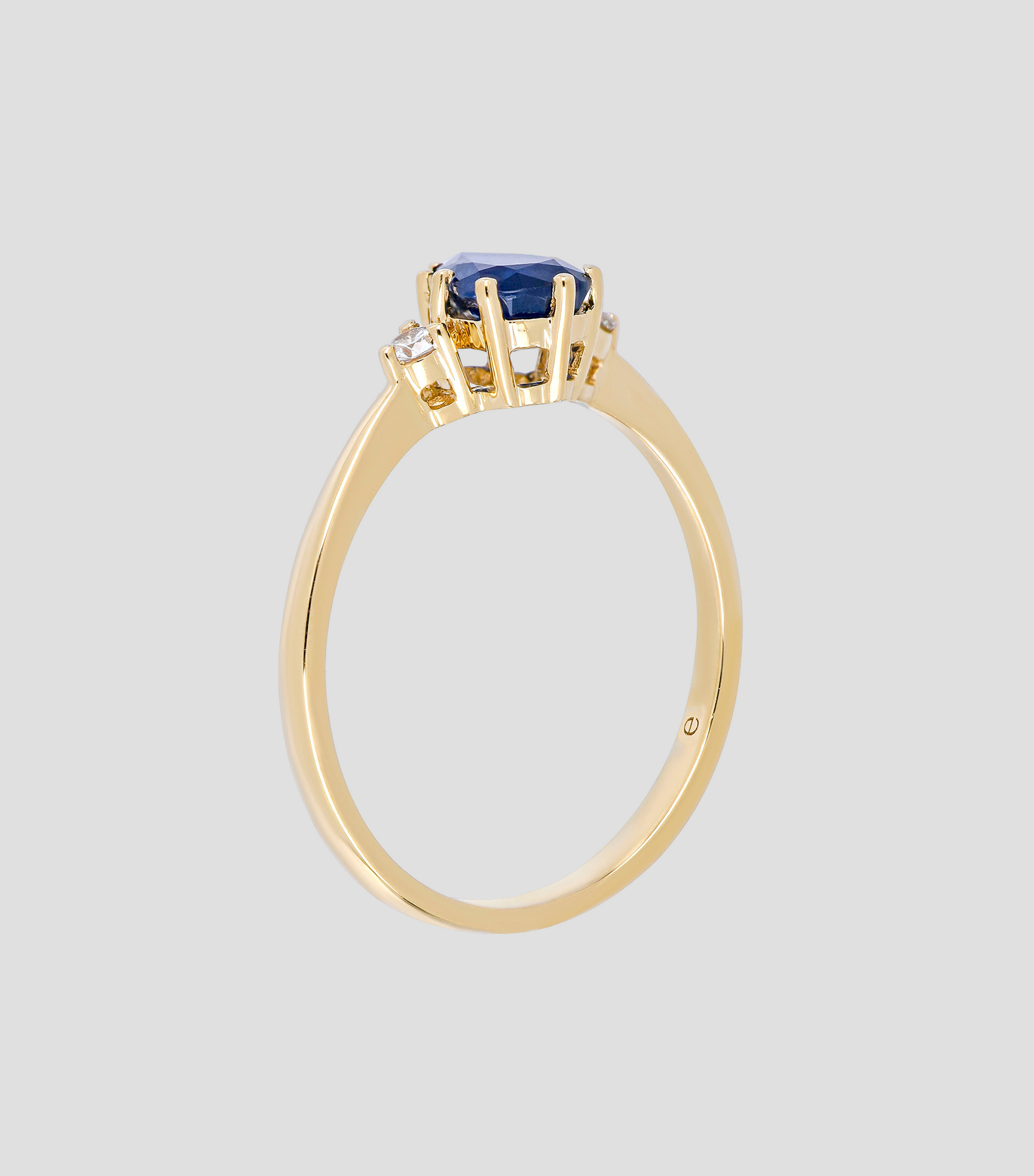 Anillo en oro 18 Kts con zafiro y diamantes Mujer