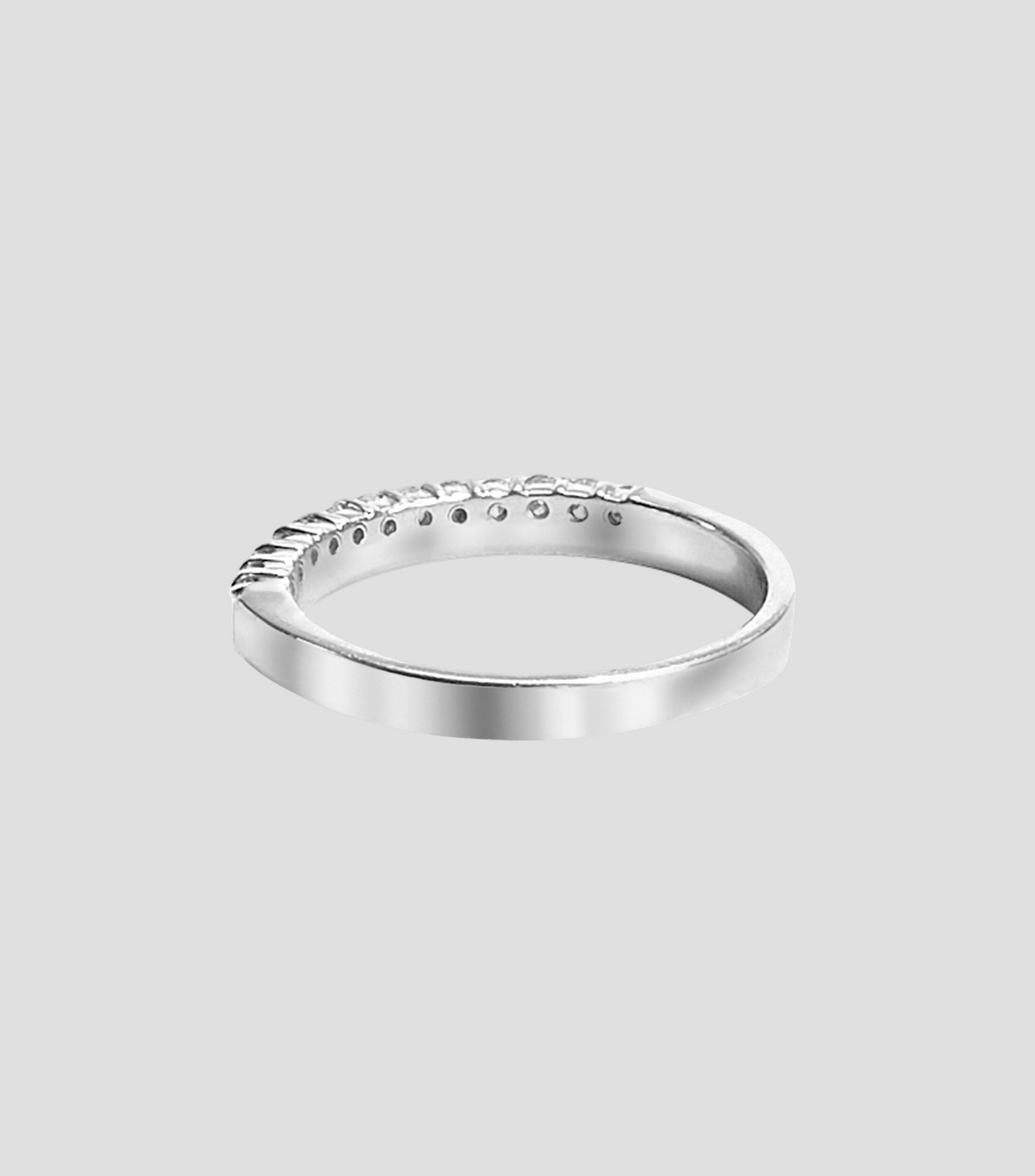 Anillo churumbela en oro blanco de 14 Kts Mujer