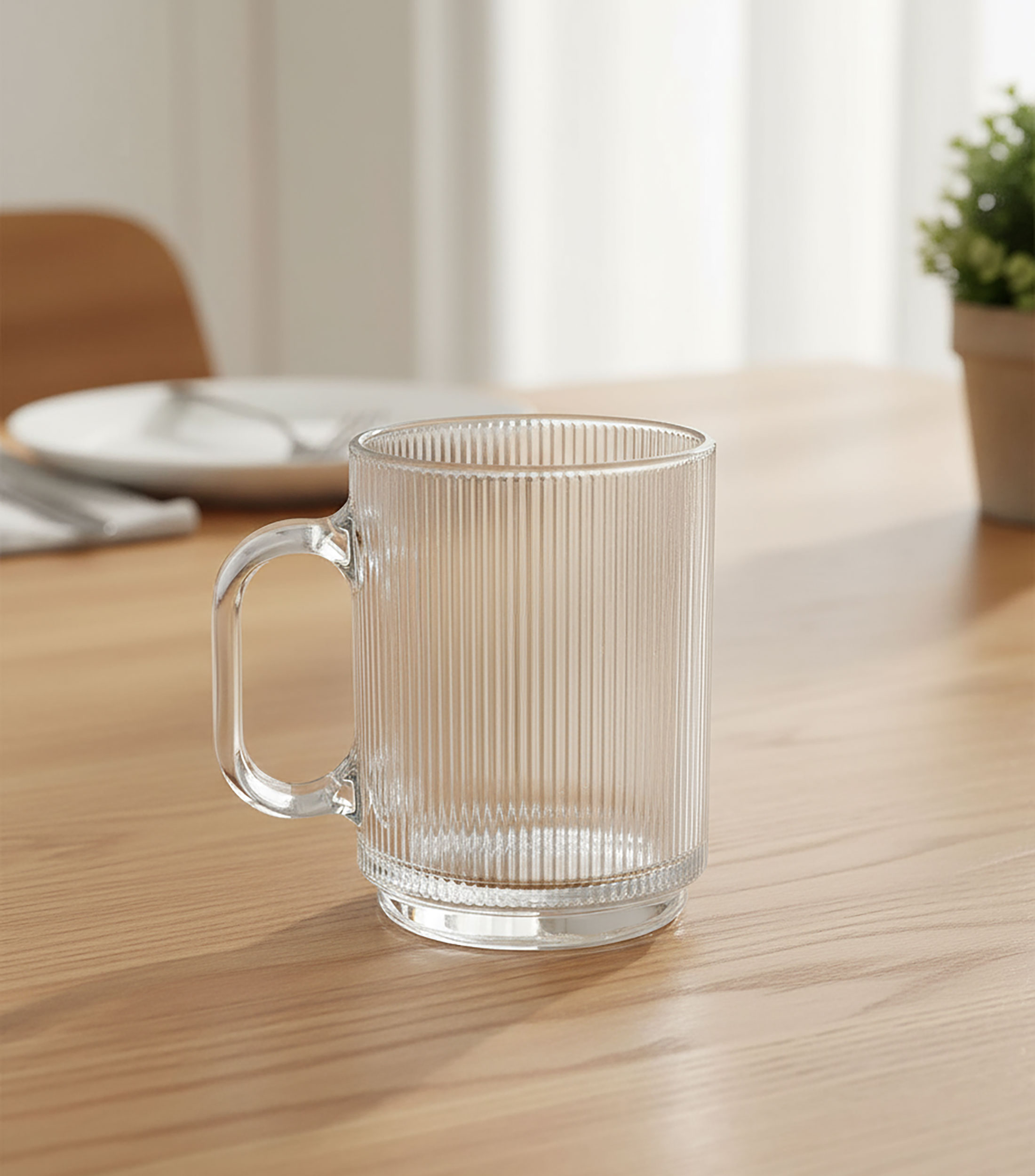 Taza con relieve en vidrio