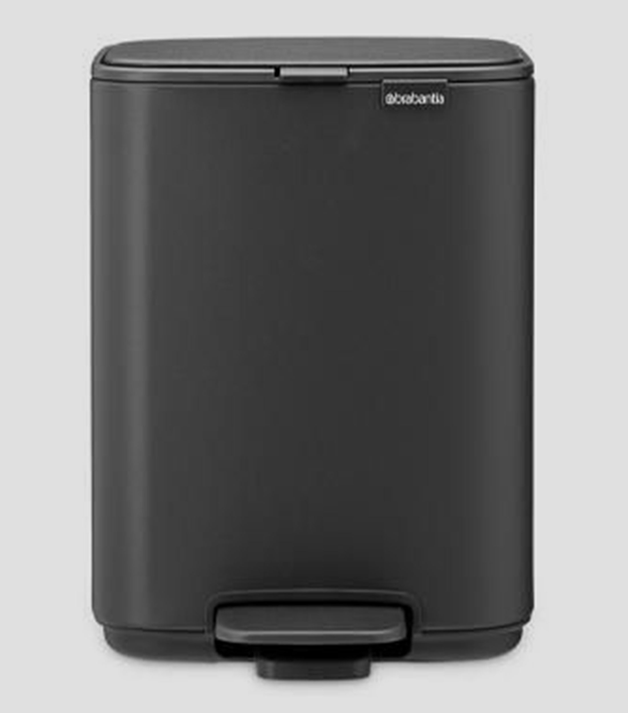 Bote para basura gris Bo Pedal Bin en acero inoxidable, 4 L