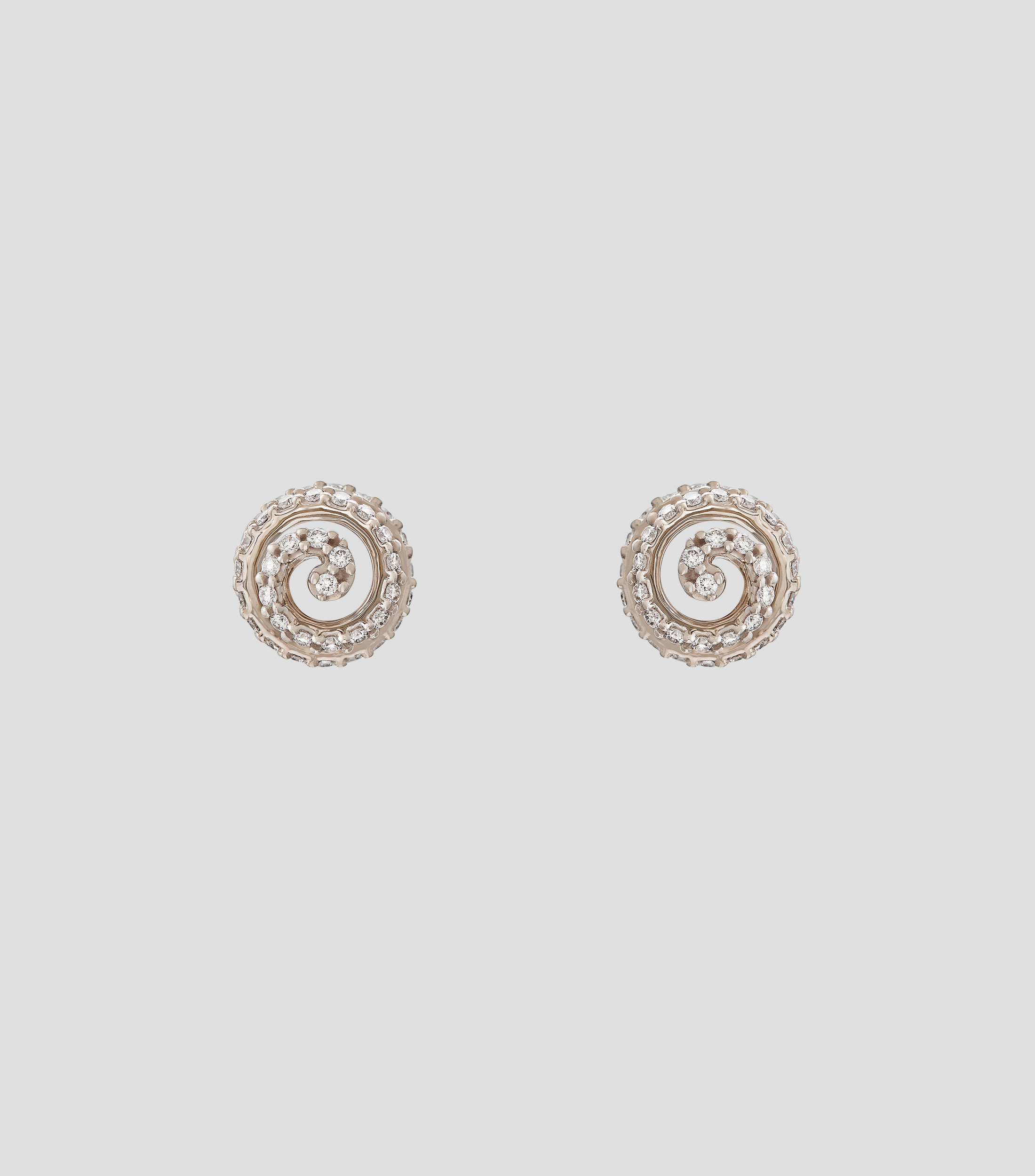 Aretes en oro noble de 18 kilates con diamantes Infinito Singular Mujer