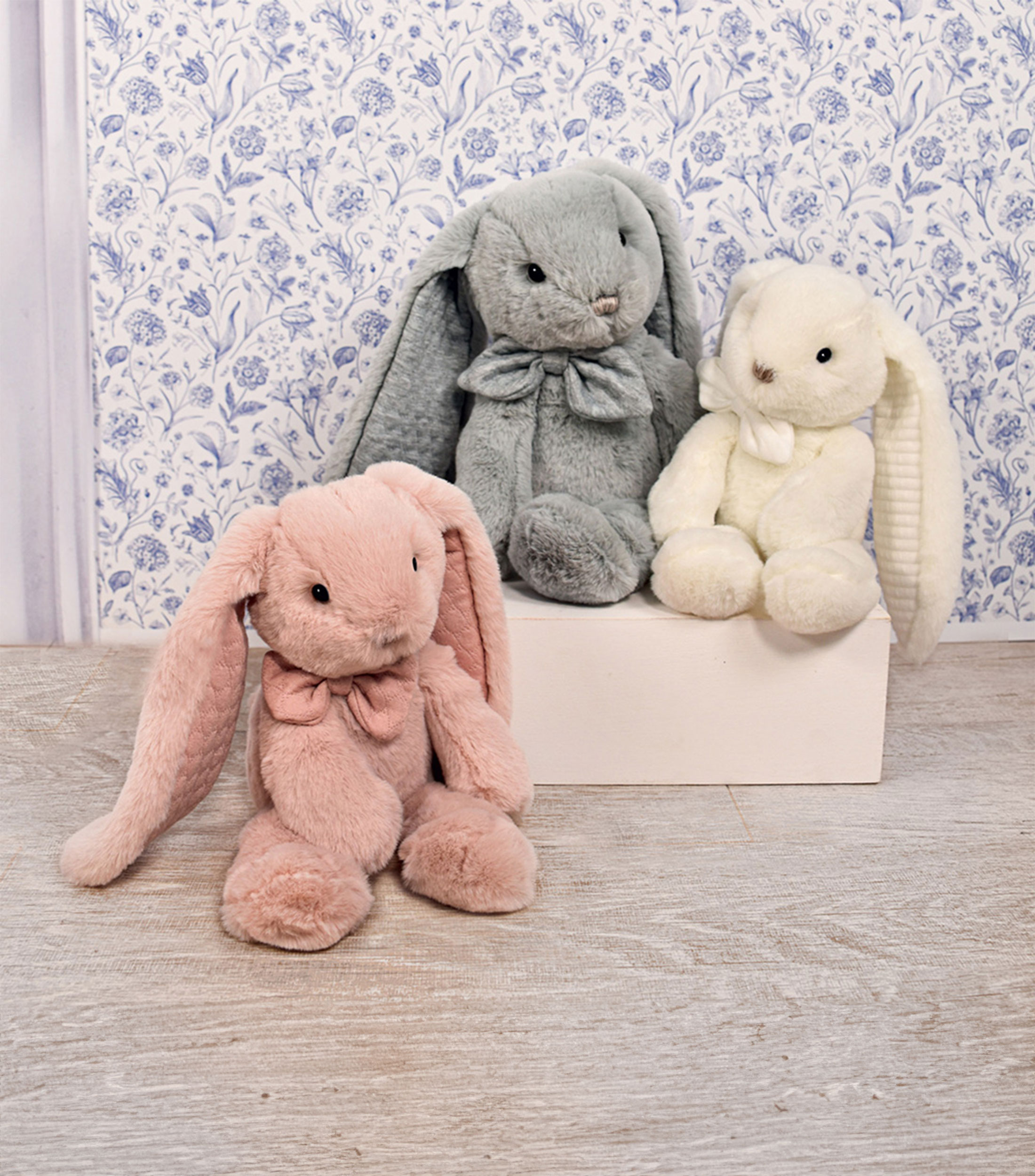 Conejo de Peluche gris