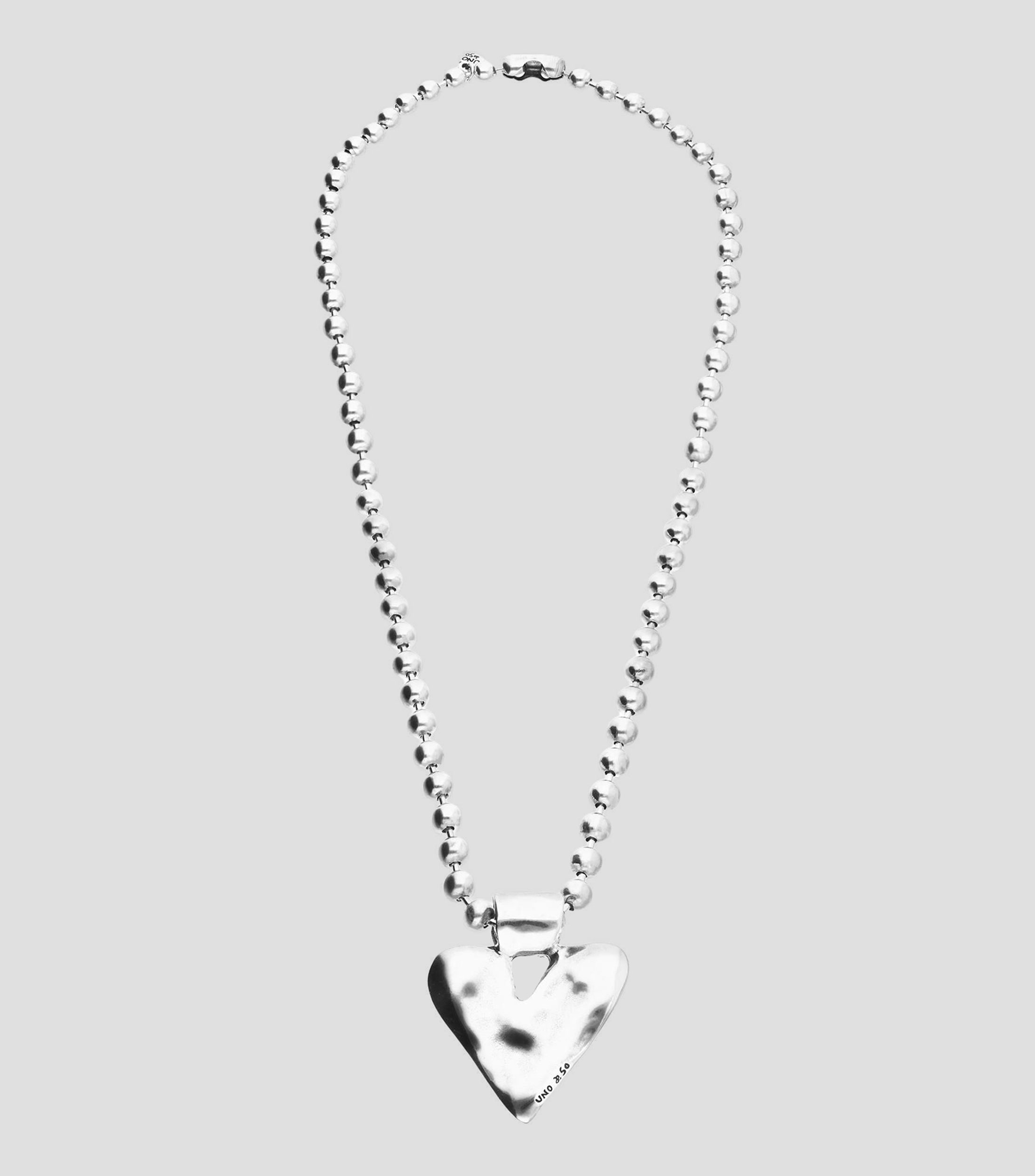 Collar largo bolas con corazón Mujer