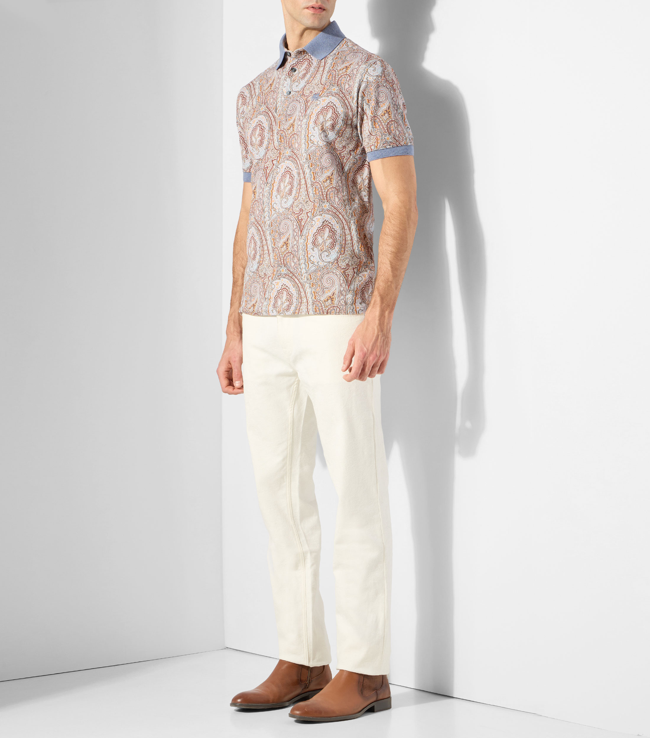 Playera tipo polo con manga corta estampada Hombre