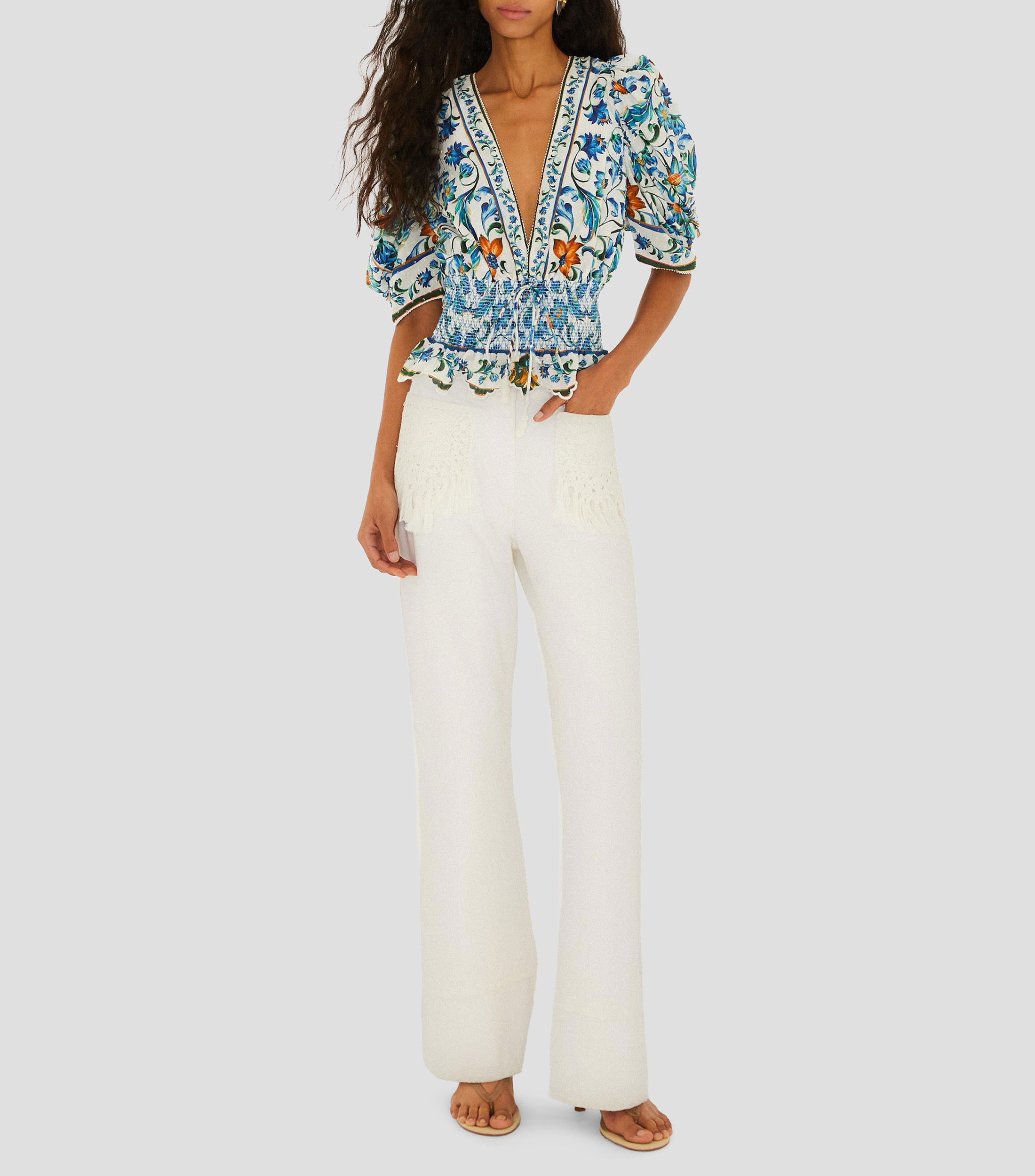 Blusa con diseño fantasía de flores y manga corta Tile Off Mujer