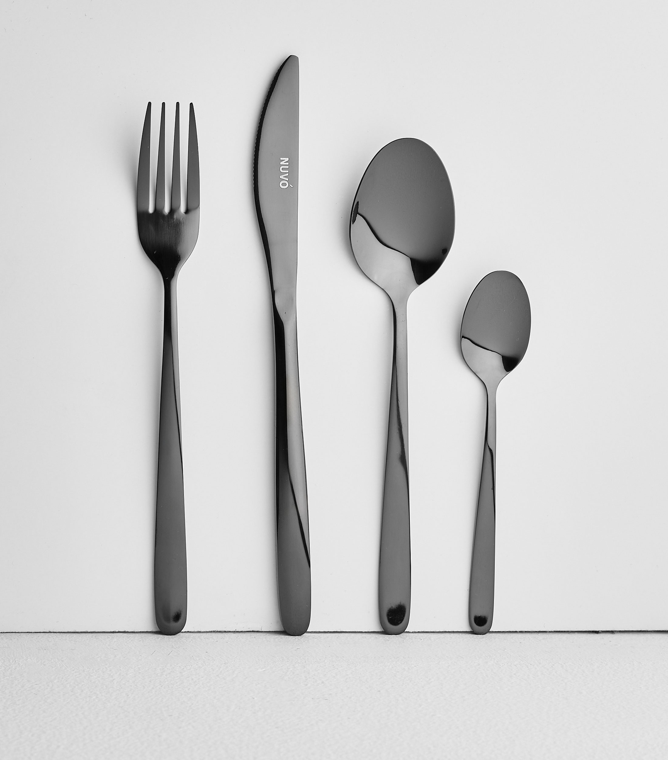 Set de Cubiertos 16 Piezas Moscú en acero inoxidable