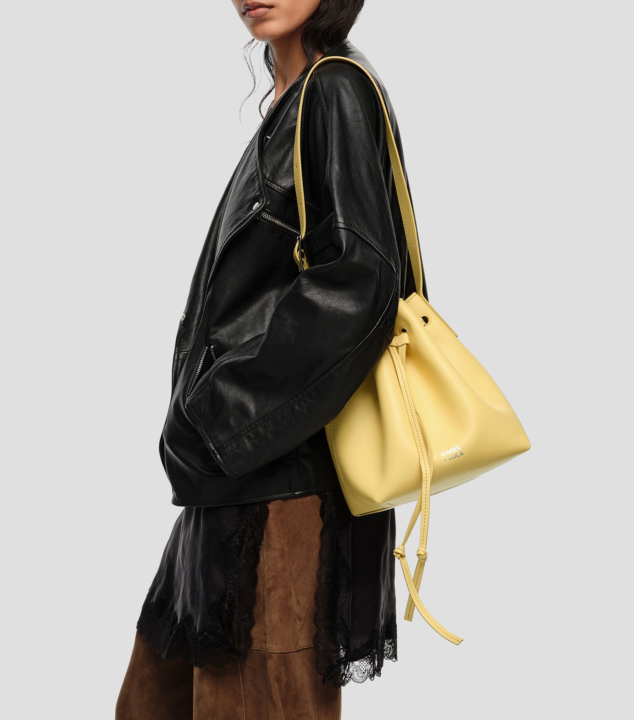 Bolsa bucket Carlino grande piel banana Mujer