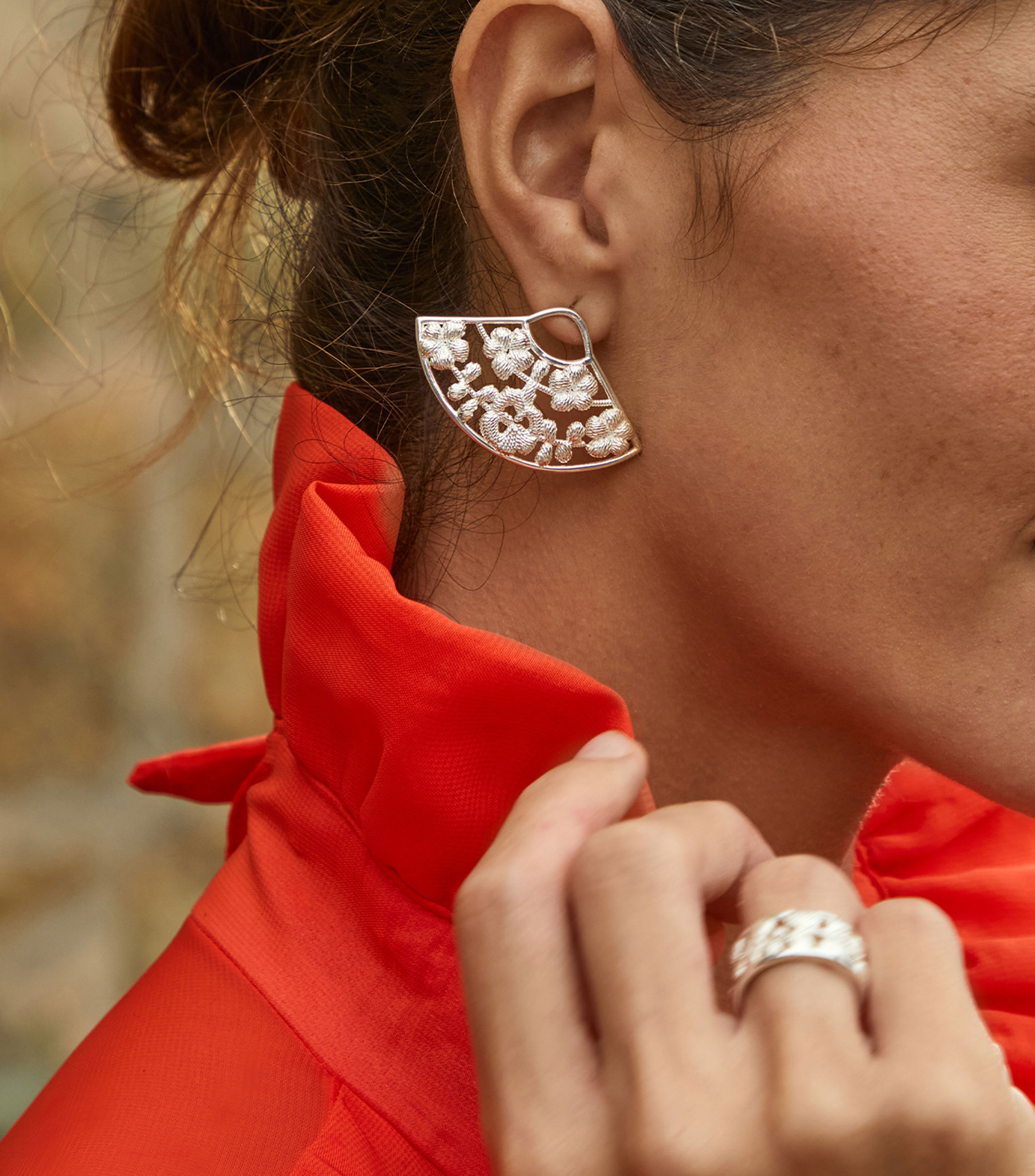 Aretes Bordados Abanico Mujer