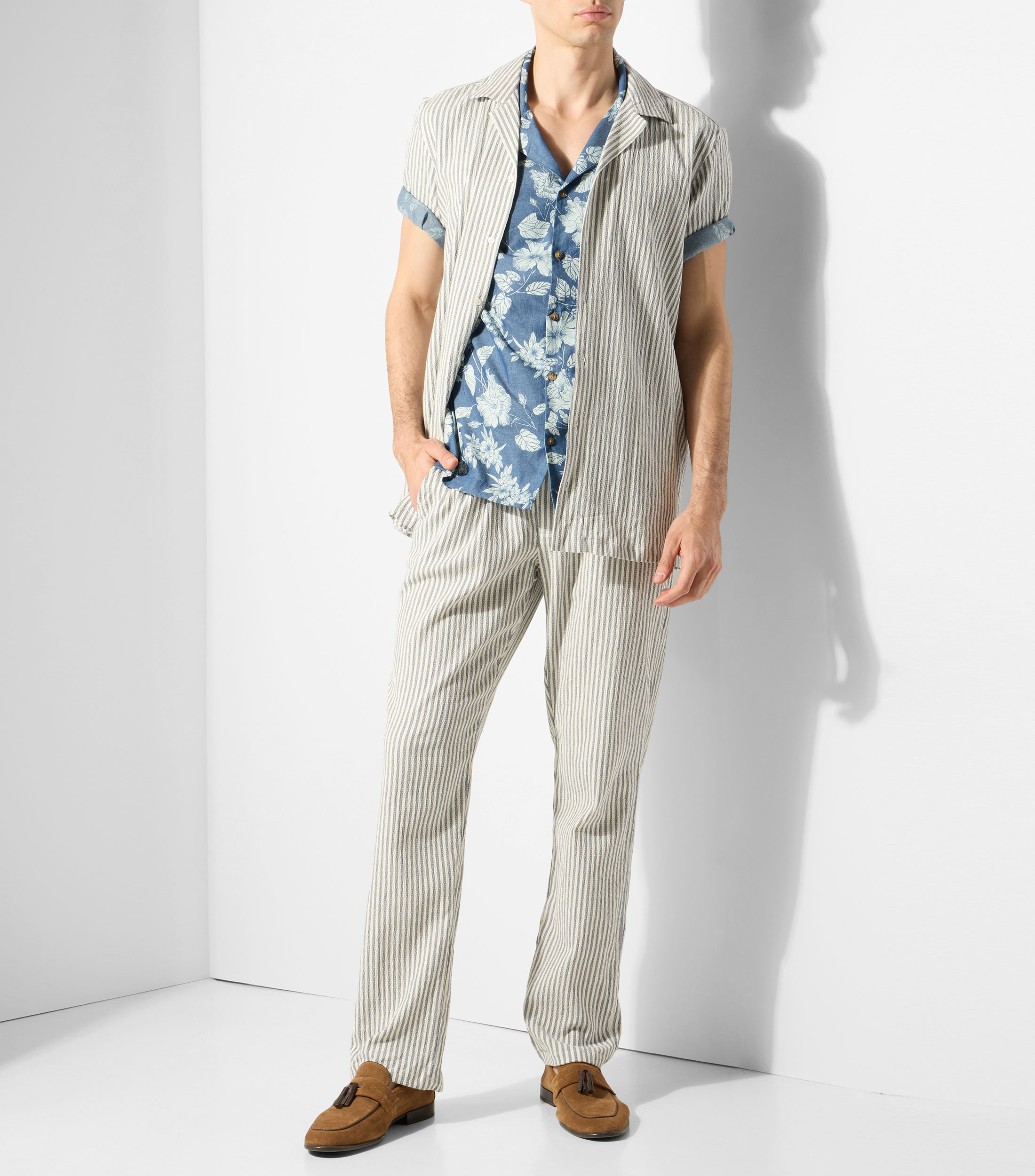 Camisa estampada con manga corta Hombre