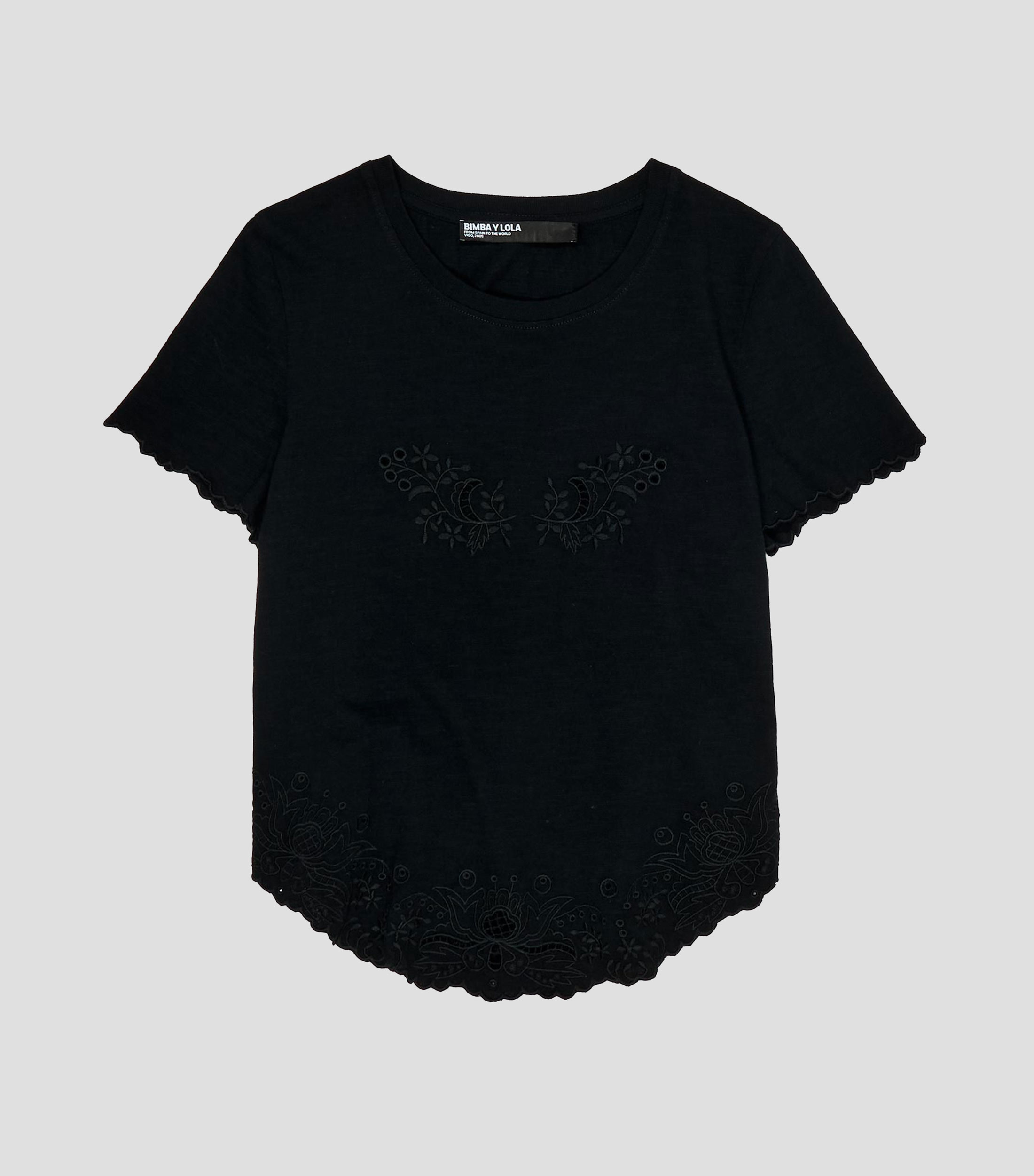 Playera bordados negra Mujer