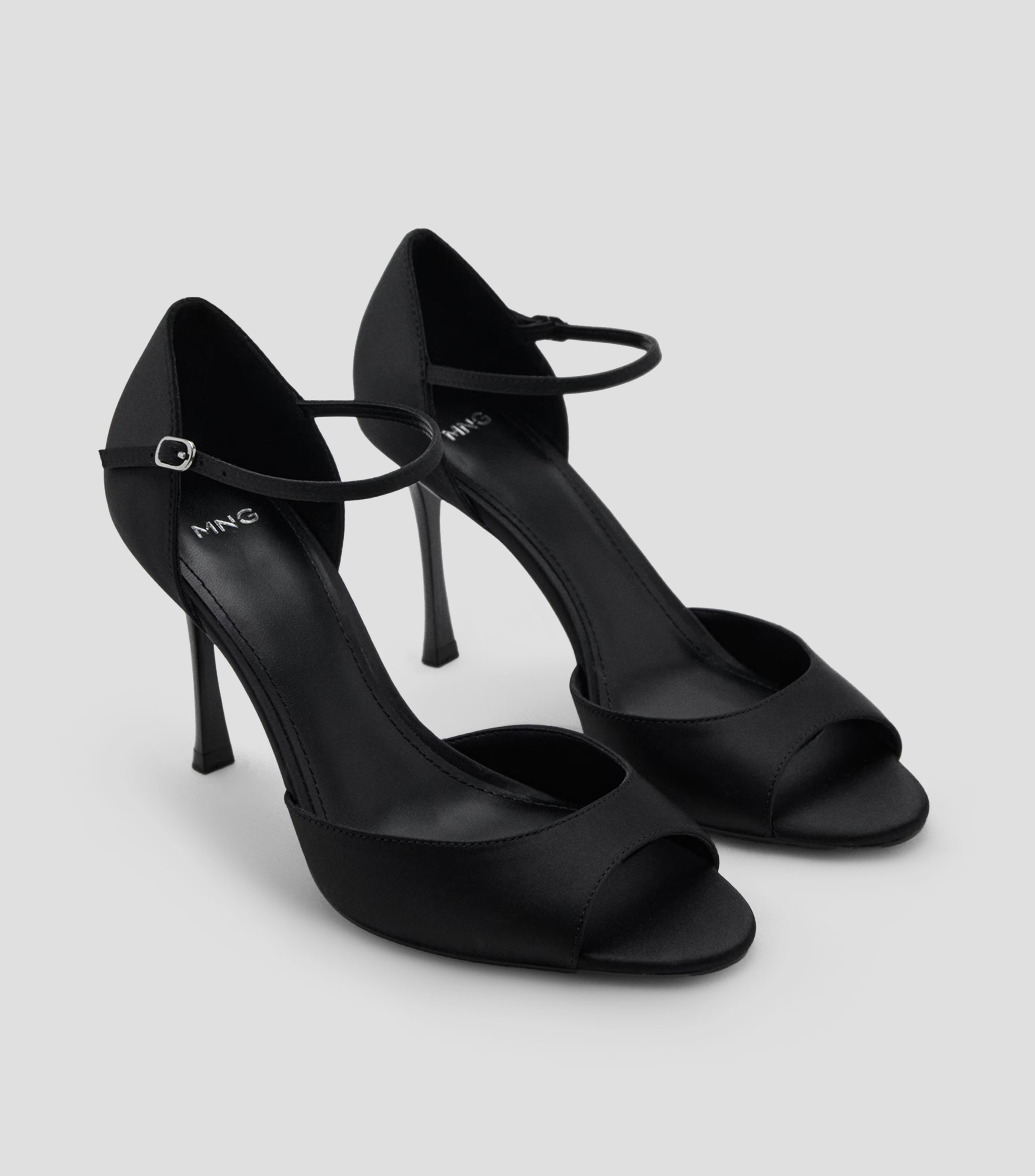 Zapatillas con tacón delgado de 8.5 cm Mujer