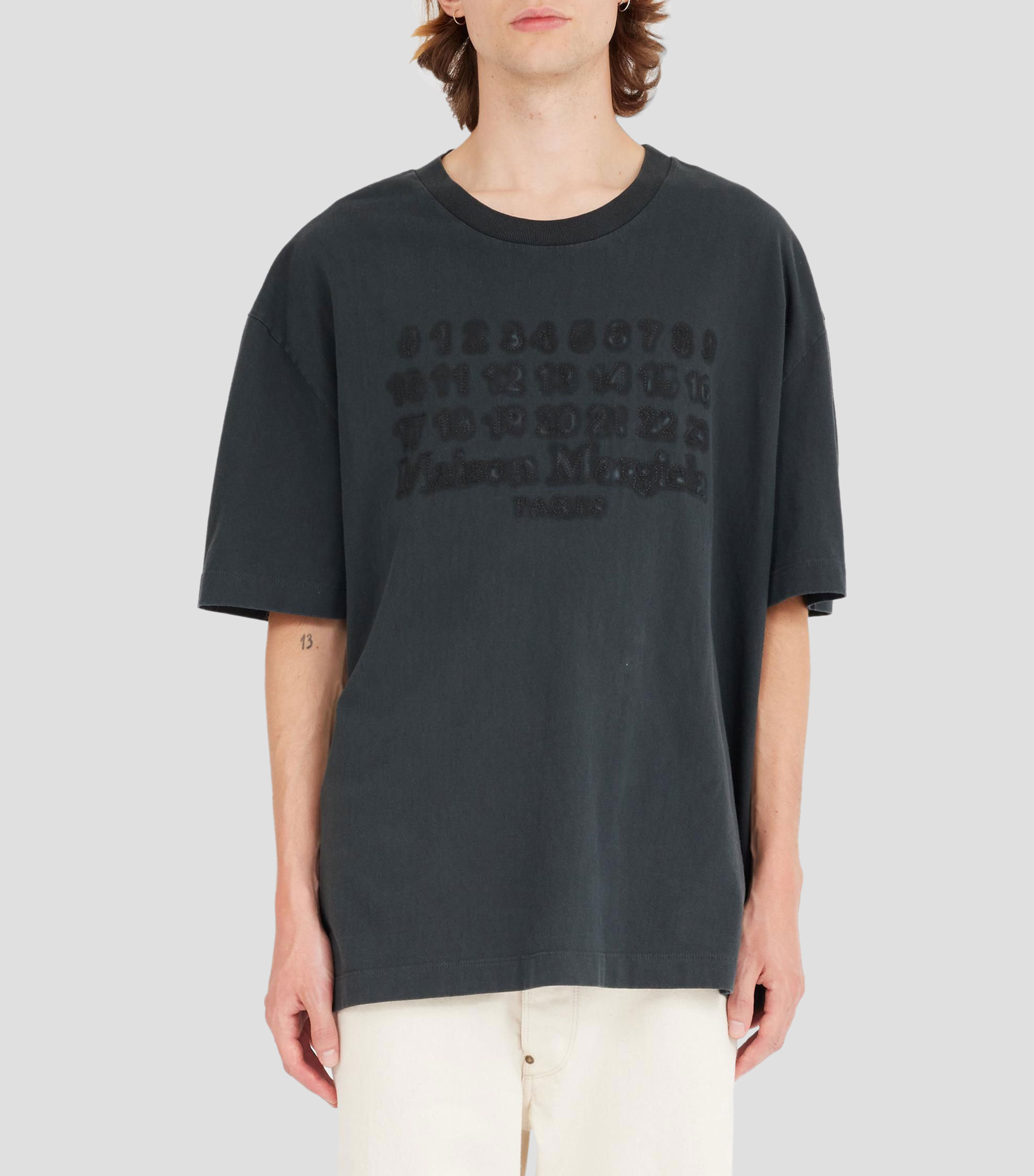 Playera con logotipo bordado de manga corta Hombre