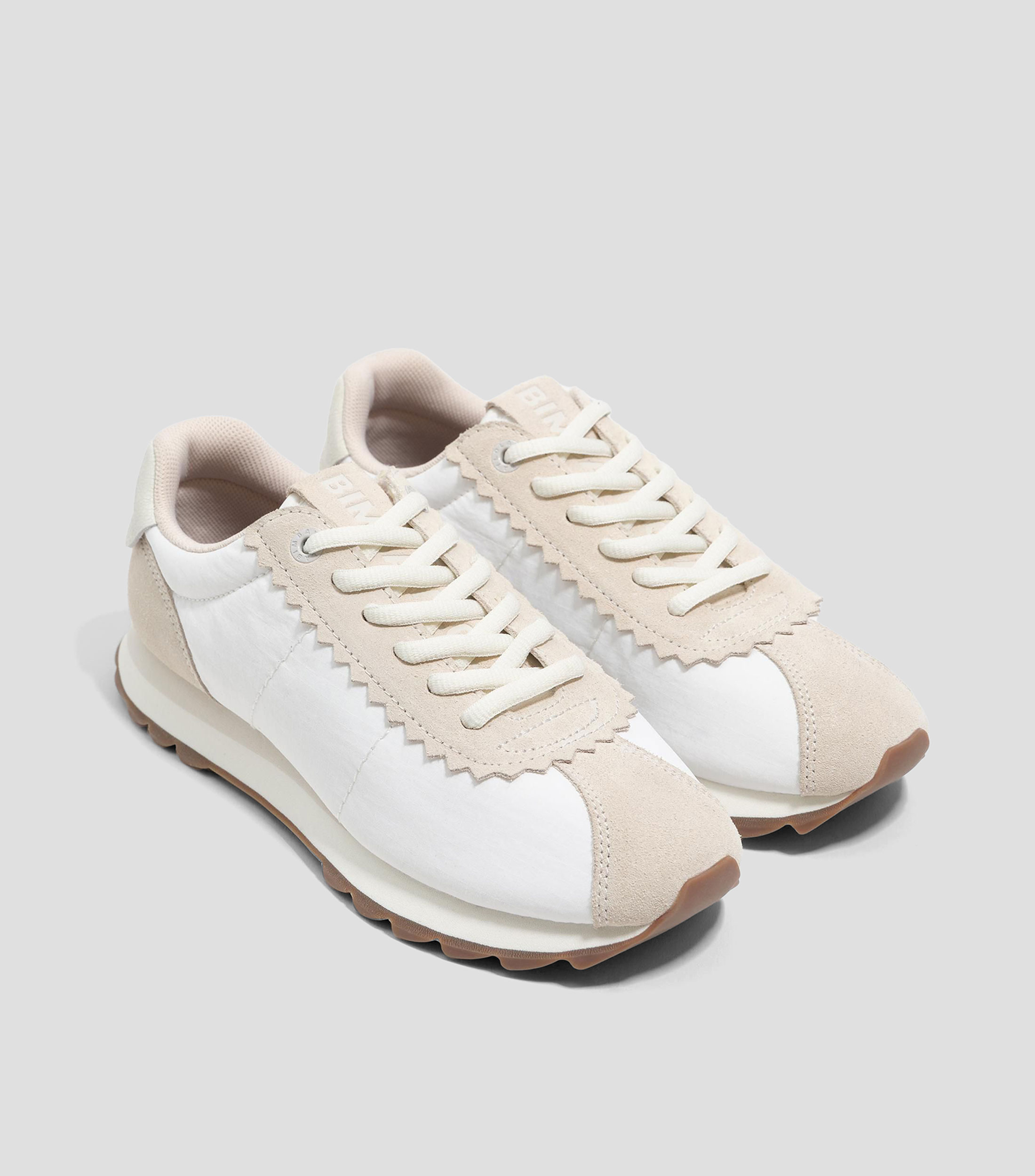 Tenis casuales retro 13 18 Mujer