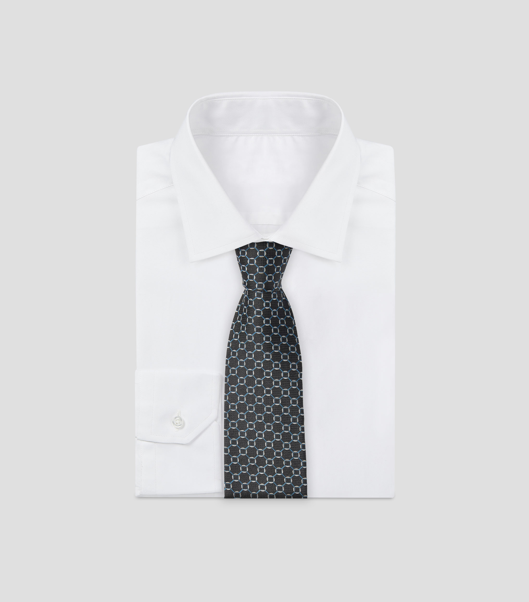 Corbata ancha en seda con bordado