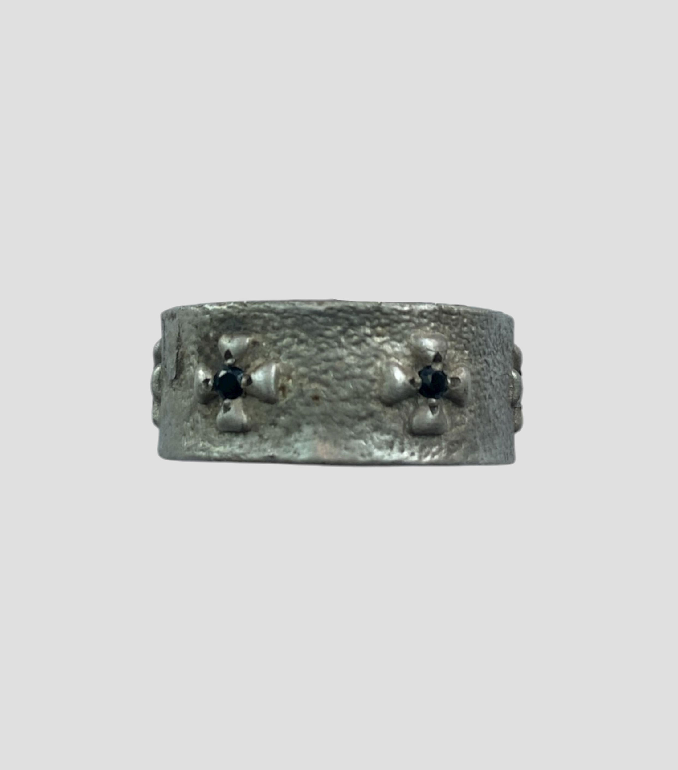 Anillo en plata .925 con zirconias Unisex