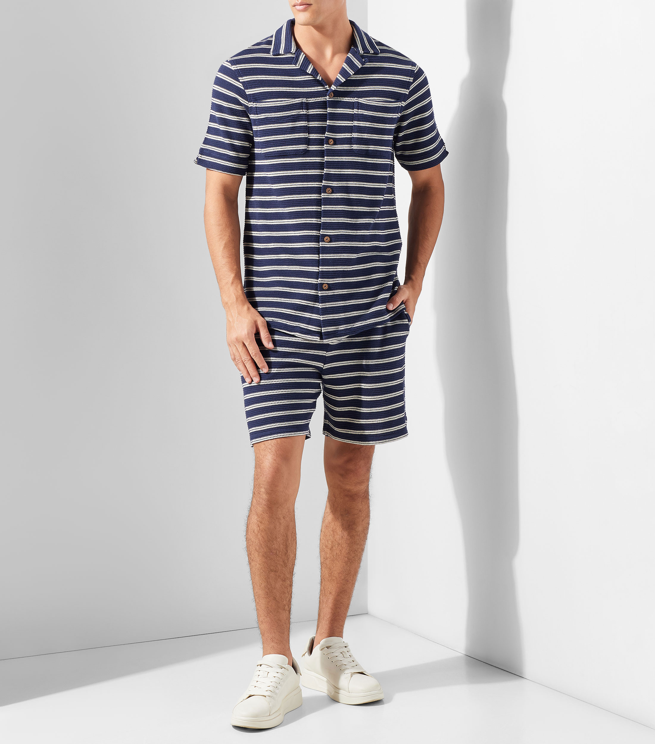Camisa a rayas manga corta Hombre