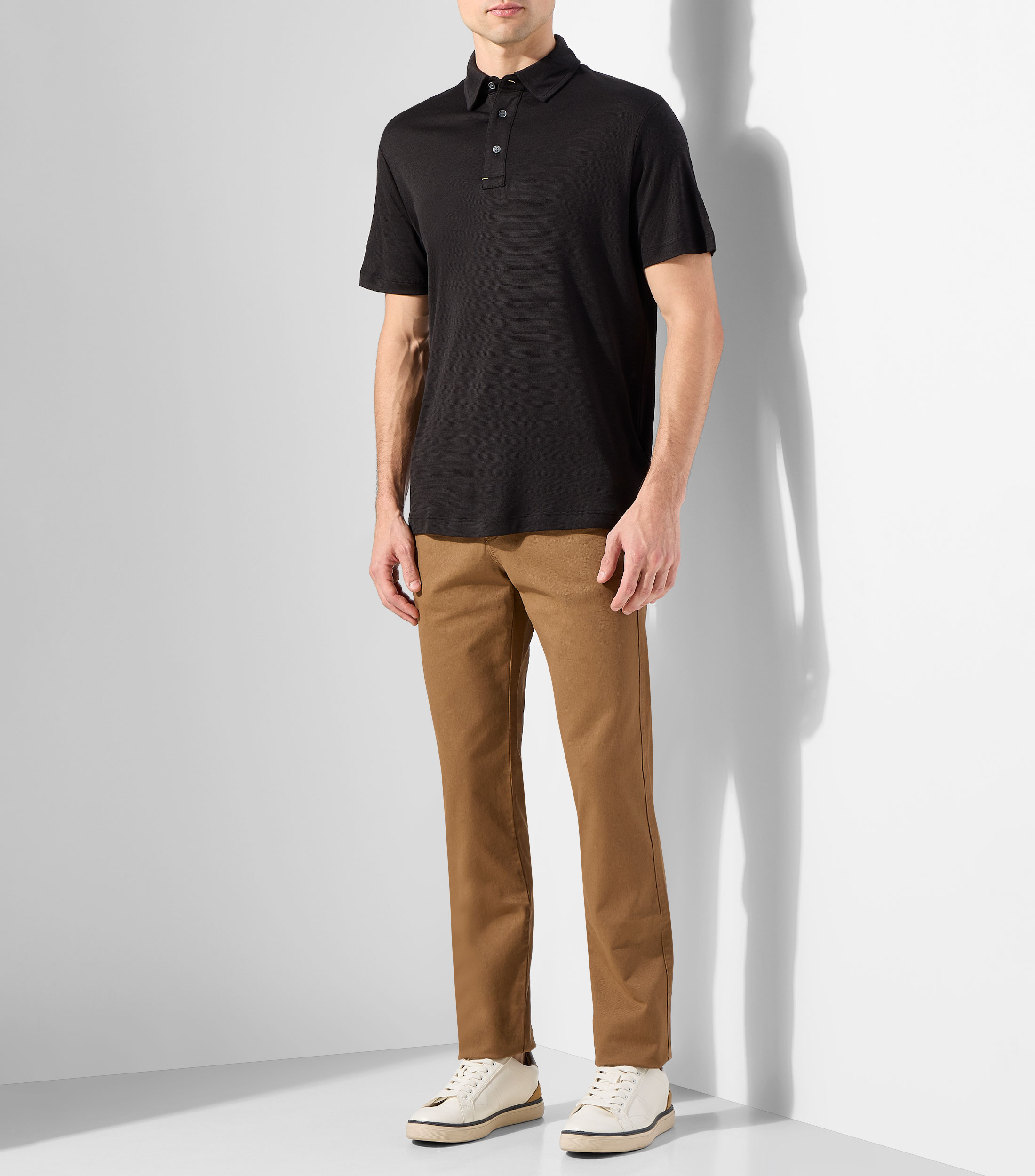 Playera tipo polo con manga corta lisa Hombre