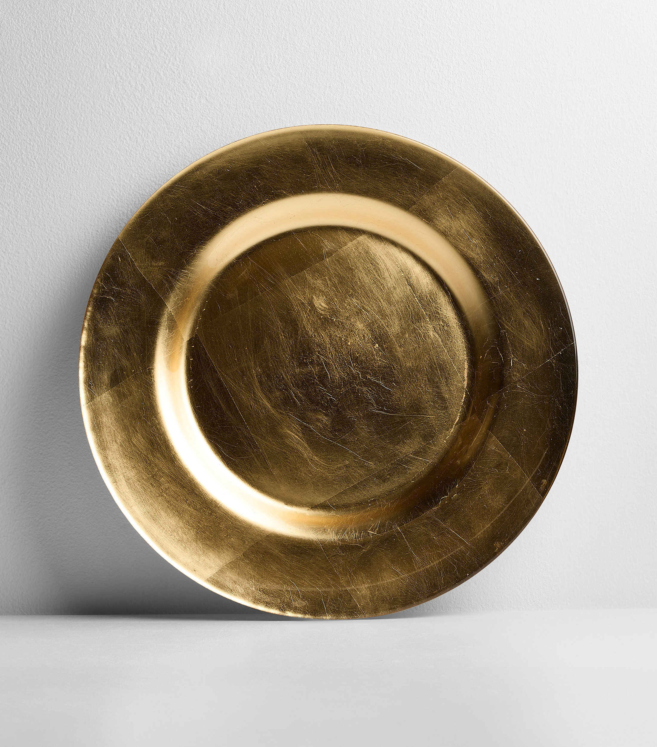 Platón liso dorado