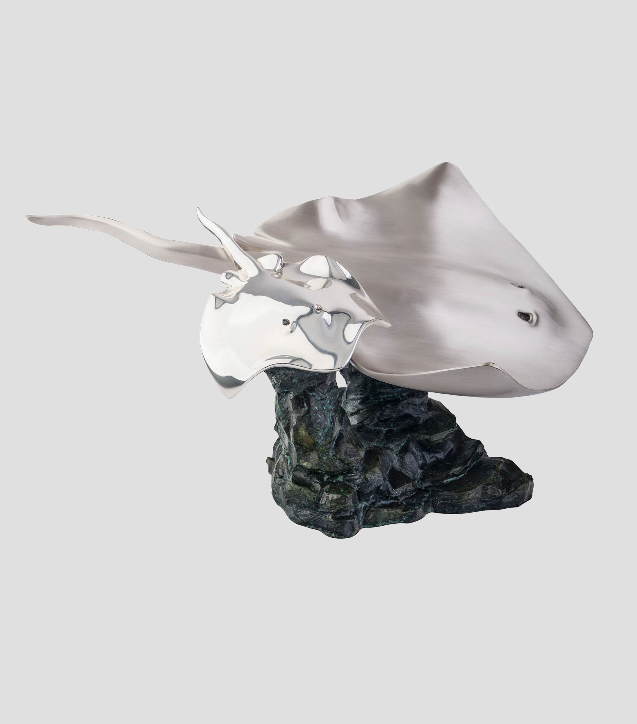 Escultura de Mantarrayas acabado plata