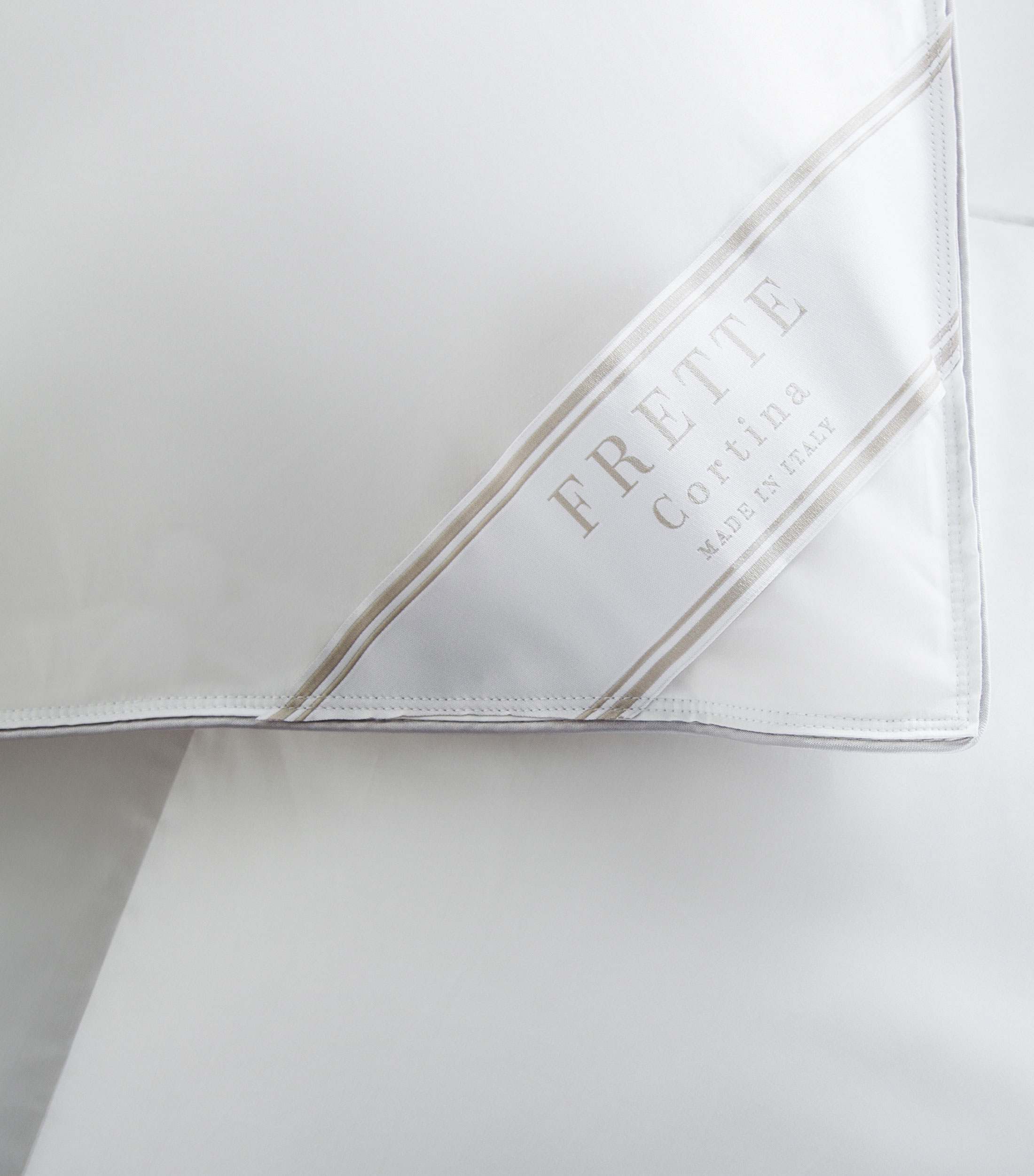 Almohada King Size relleno con pluma de ganso Suave Cortina Blanca
