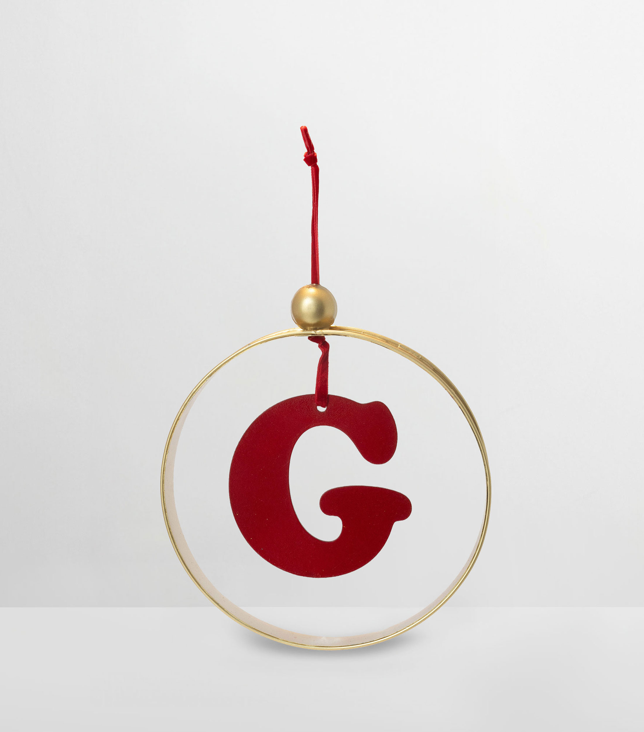 Ornamento Navideno Aro Letra G en metal y madera