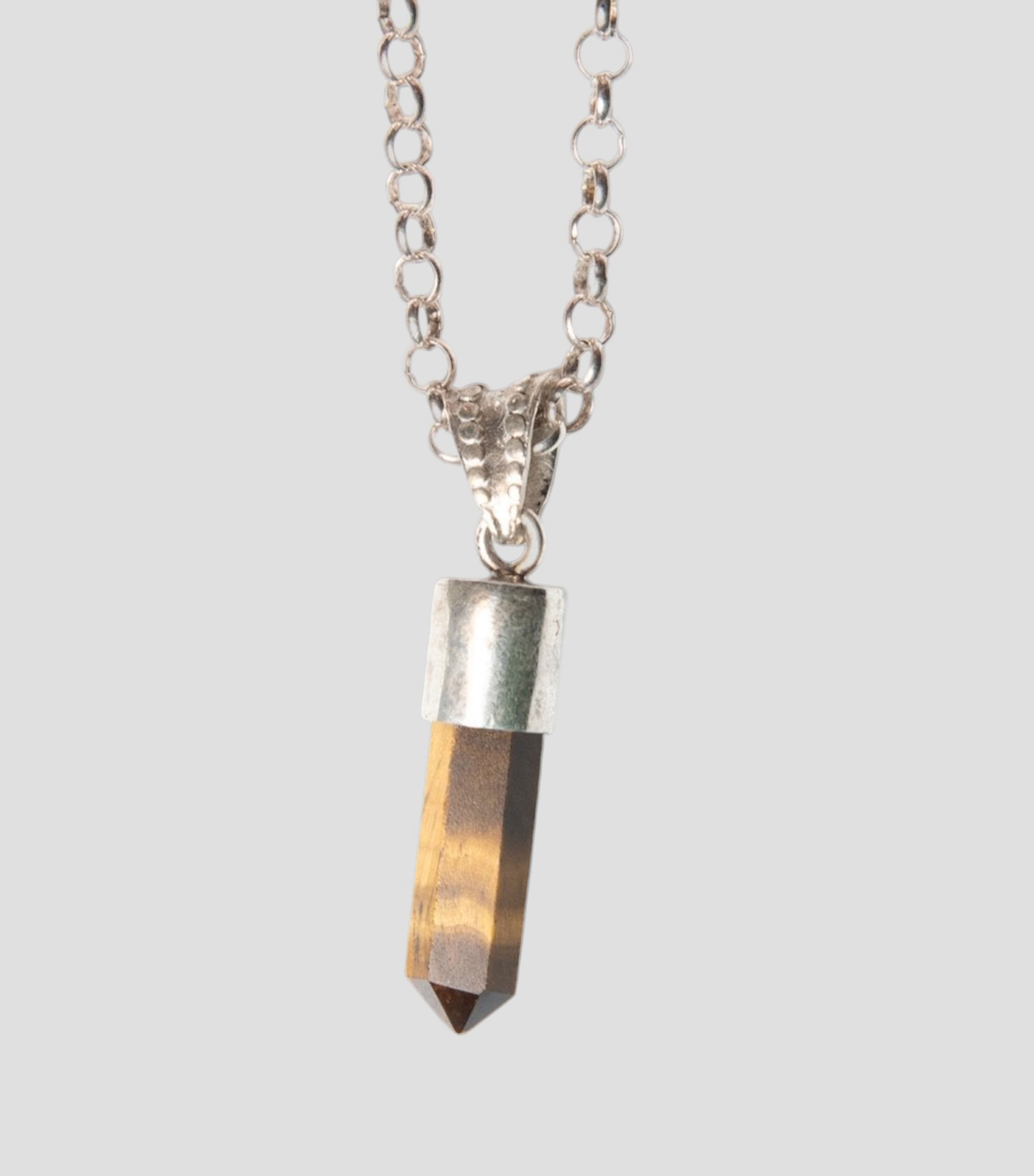 Dije en Plata .925 con Ojo de Tigre Hombre