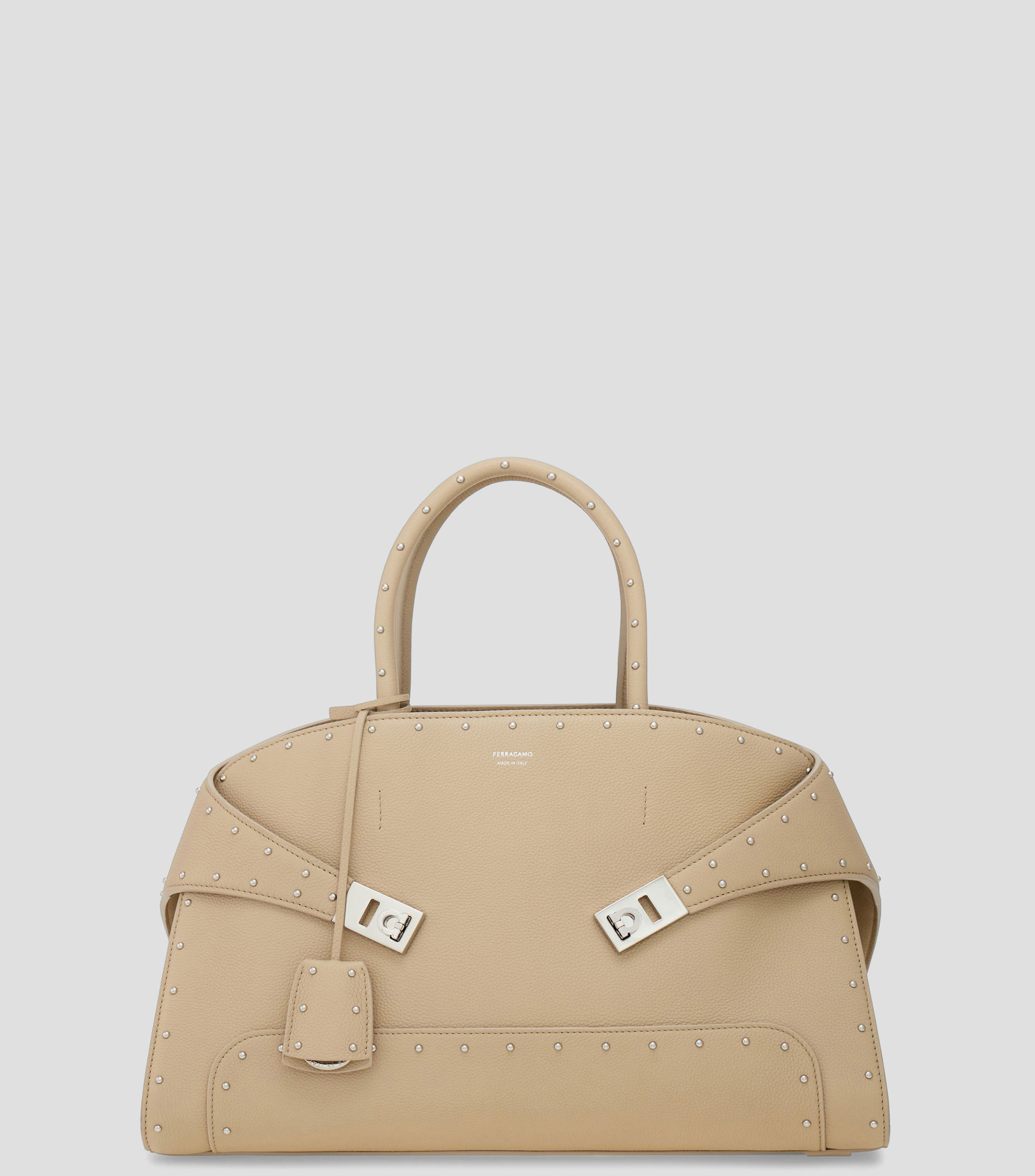 Bolsa de mano Hug con tachuelas