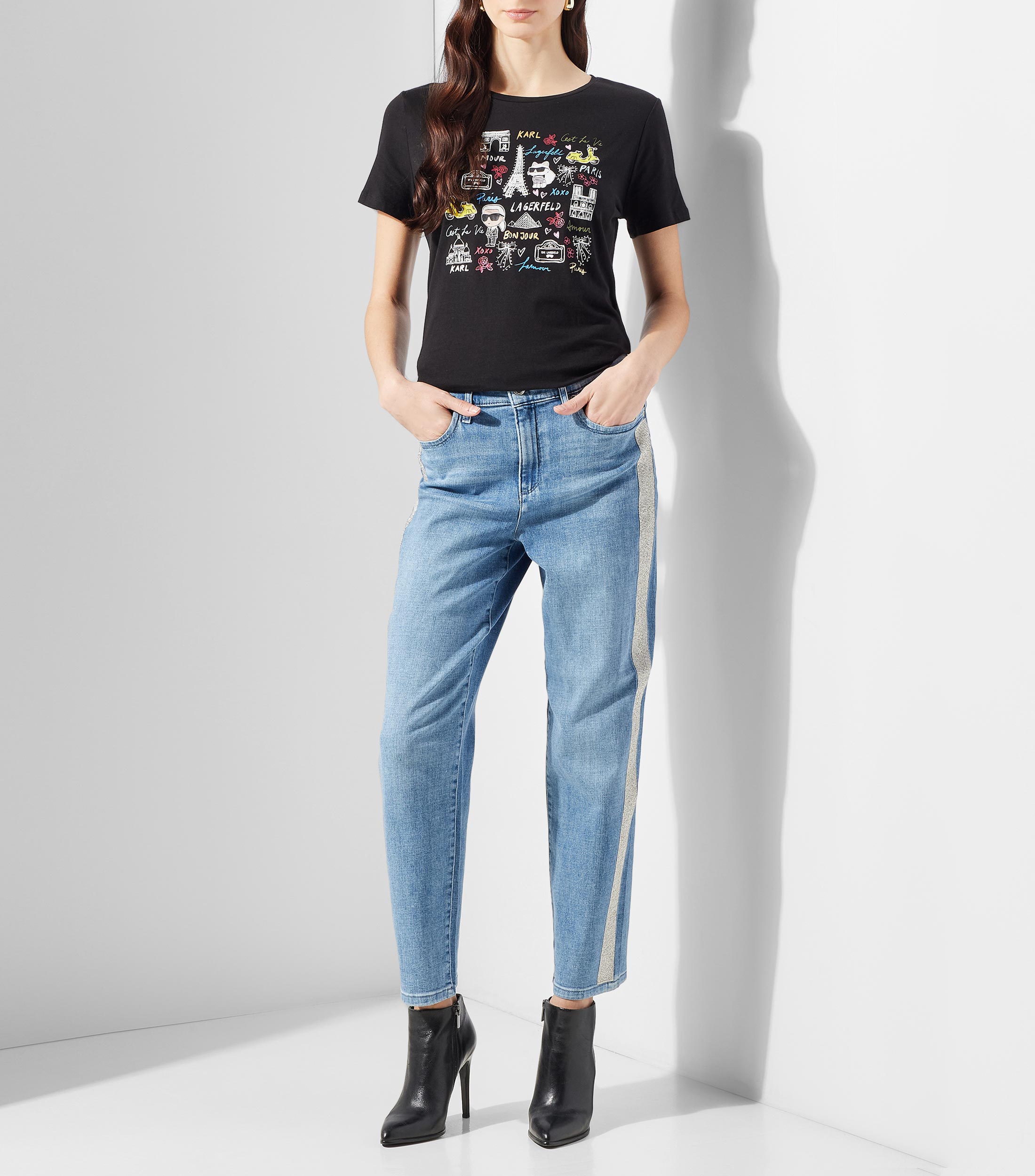 Playera cuello redondo manga corta estampada Mujer