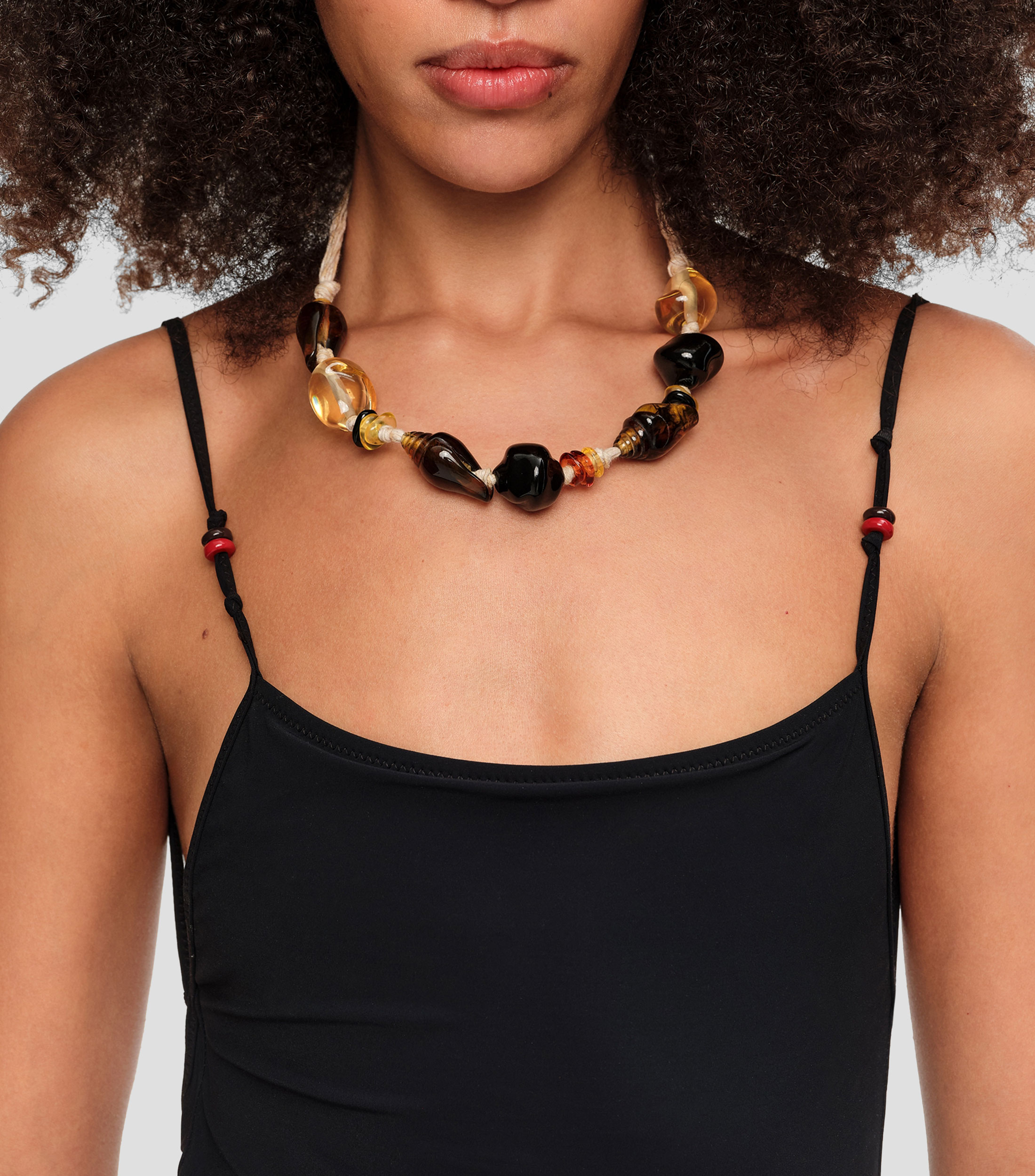 Collar caracolas resina ámbar Mujer