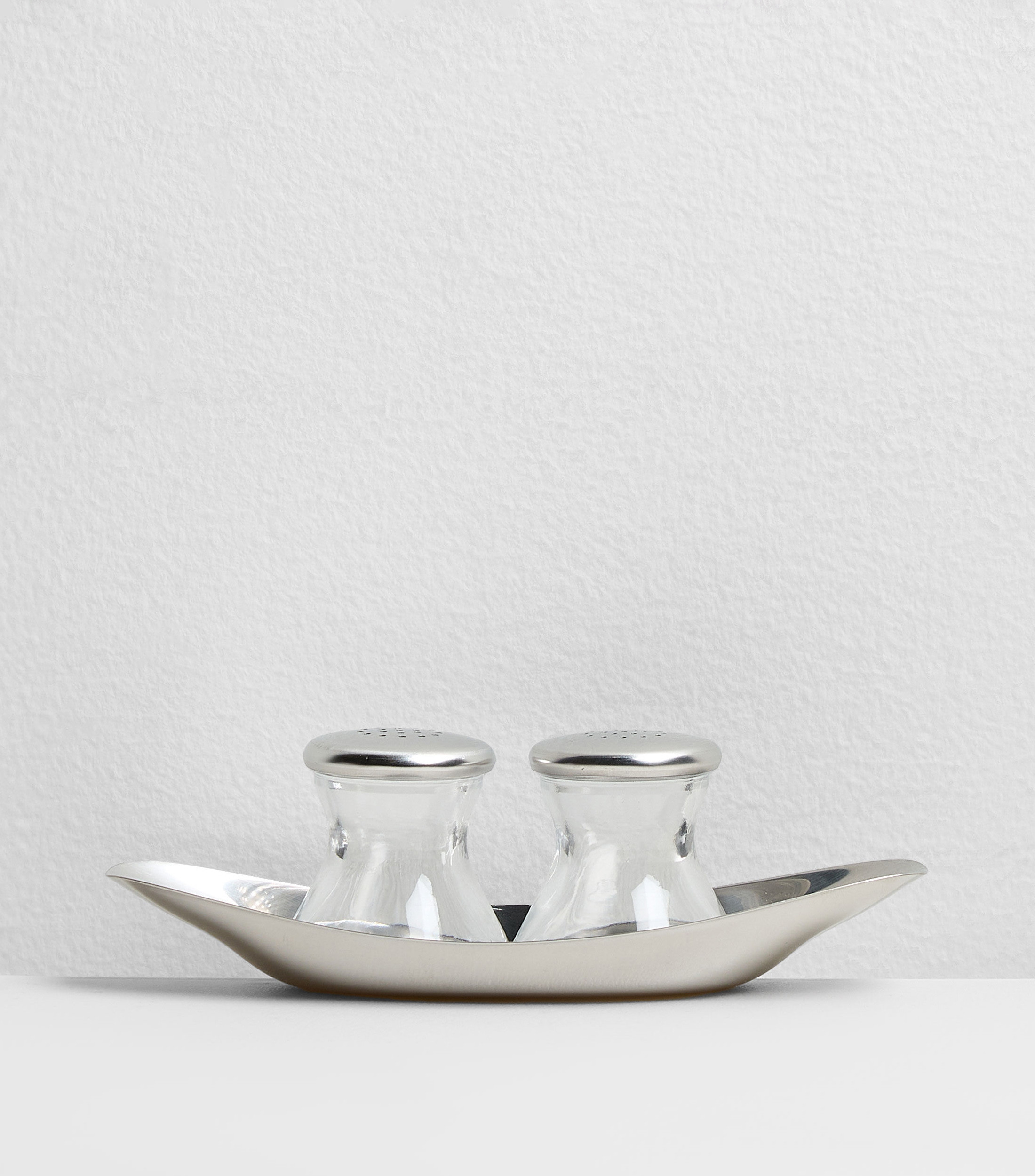 Set Salero y Pimentero Wagenfeld con Base de Acero Inoxidable