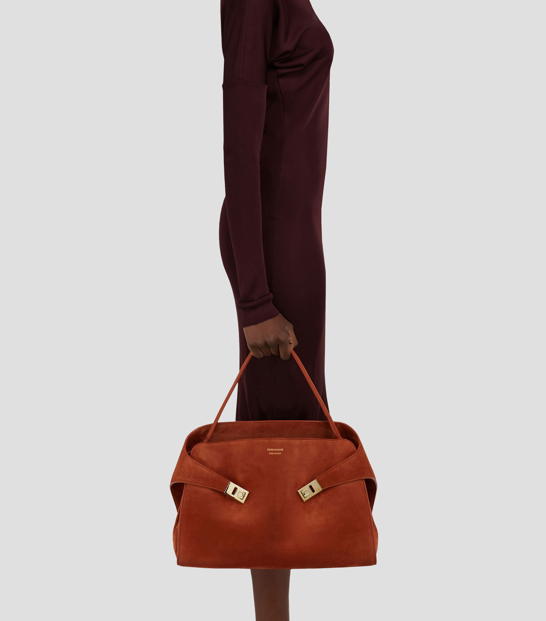 Bolsa Shoulder Hug soft Mujer