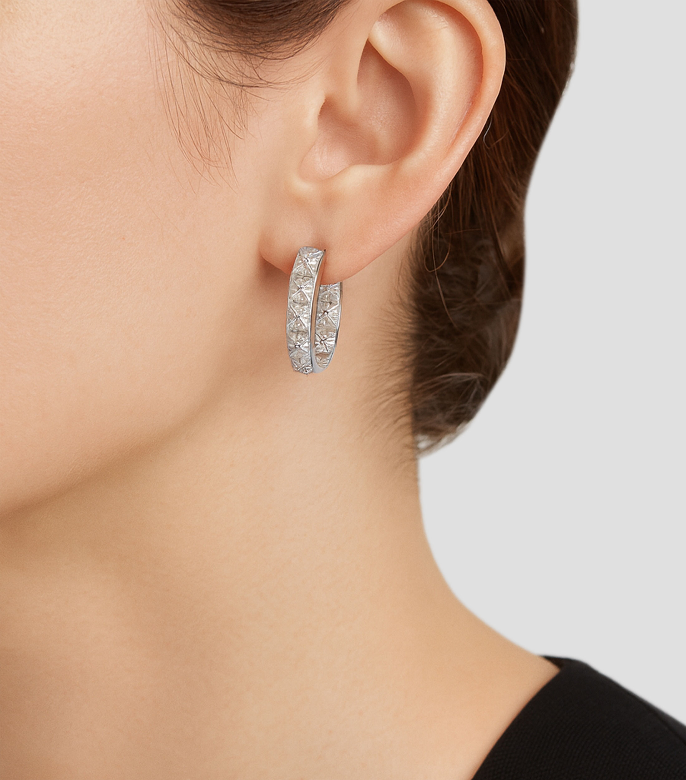 Aretes en oro blanco de 18 kilates Rock Mujer