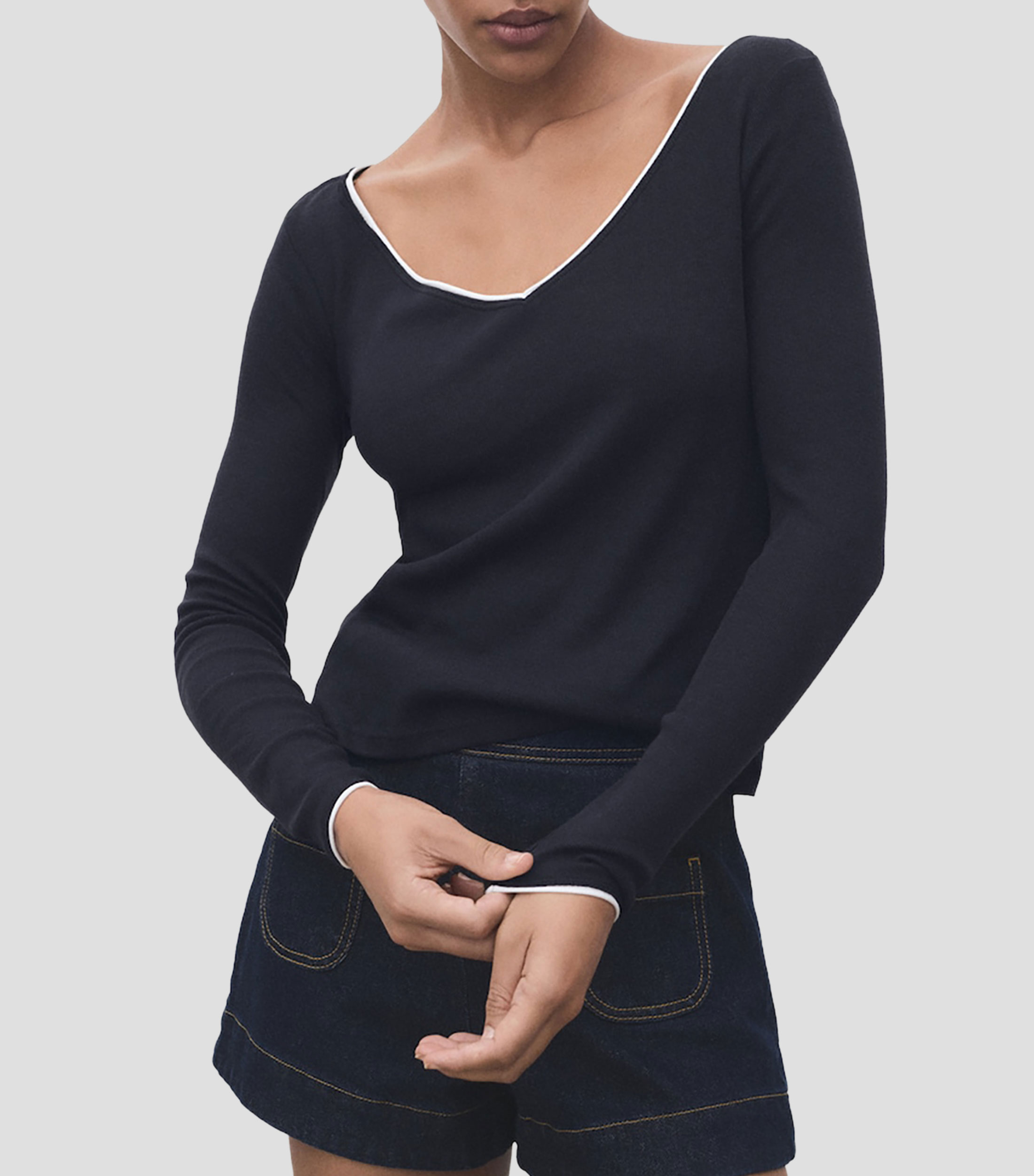 Playera cuello v manga larga lisa Mujer