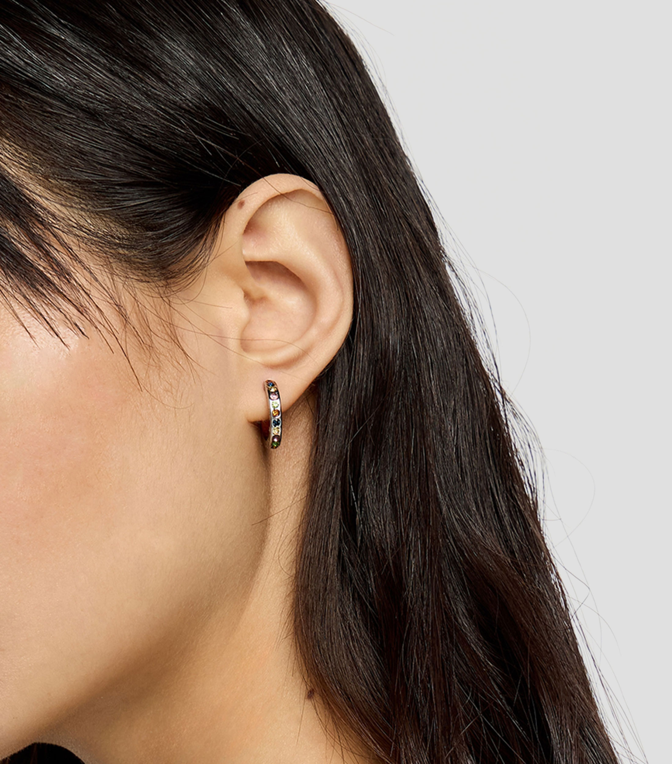 Aretes aro con logo y cristales Mujer